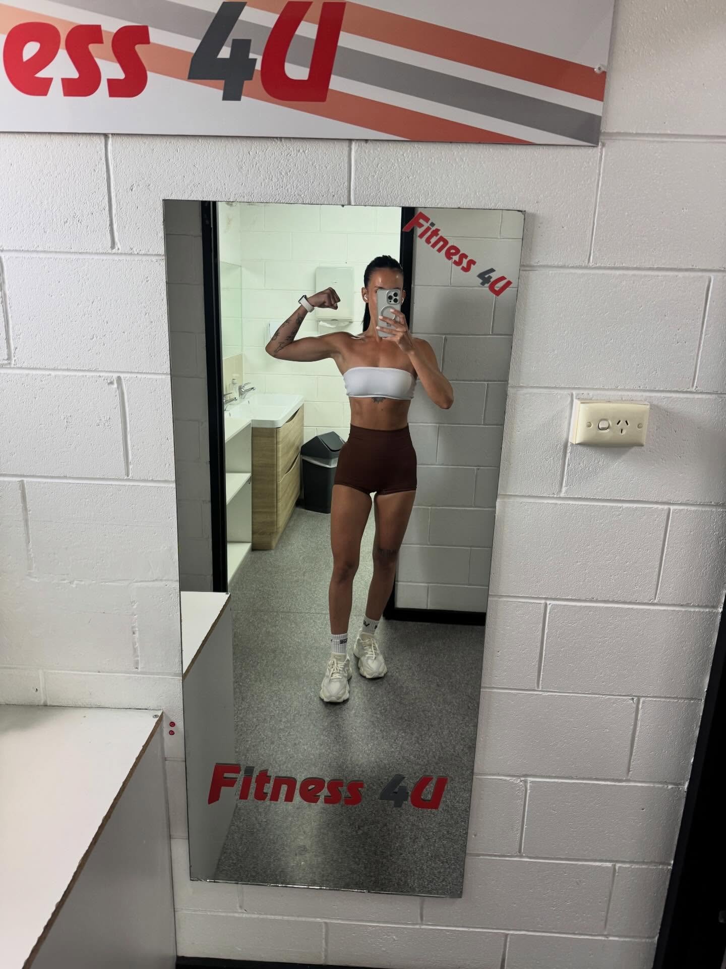 January was my most challenging month in a long, long time. 
Only up from here, right? RIIIIIIGHT? 👀 

My life looks so different than January last year.
2026 is MY year, I choose my happiness, my health, my peace, myself. 

Nothing can kill my vibe