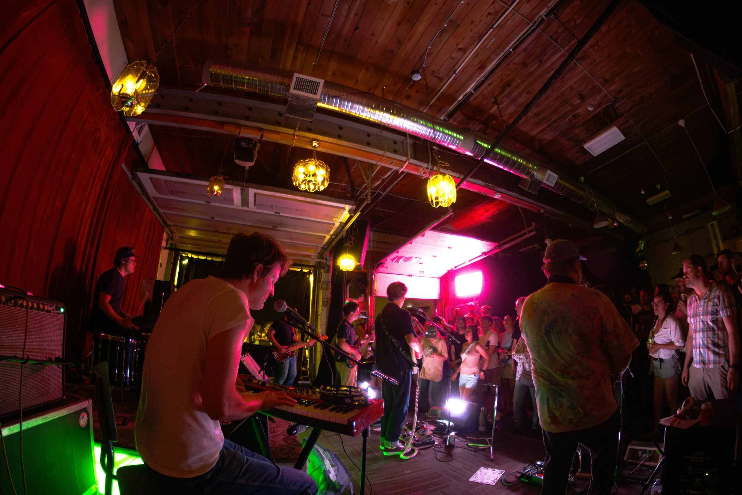 Dead Ghosts green auto 1-.jpg