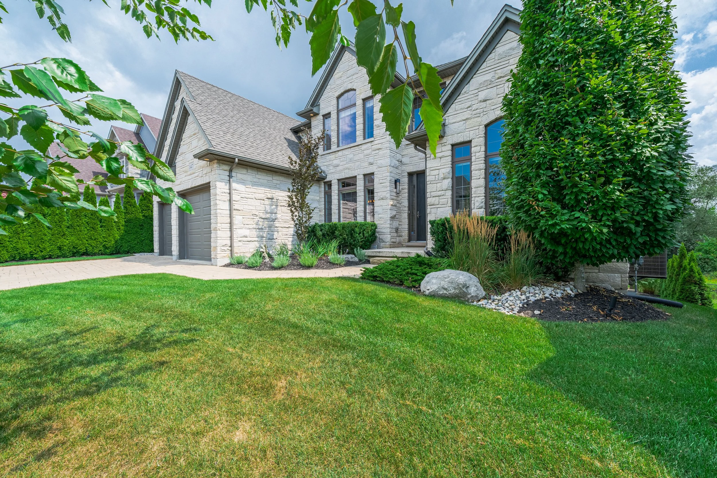 147 Pebblecreek Walk, London-9.jpg