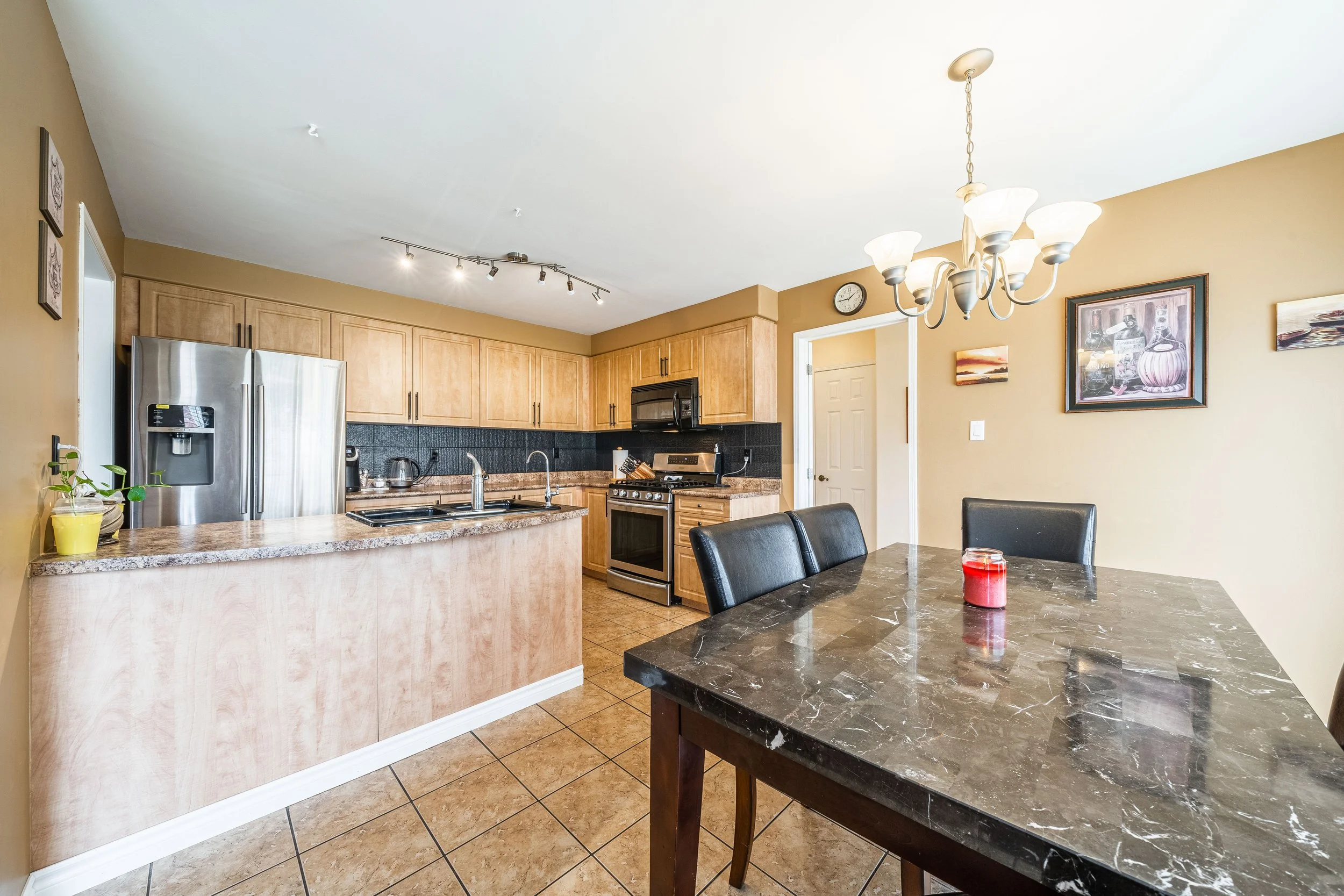 112 Blackburn Drive, Brantford-9.jpg