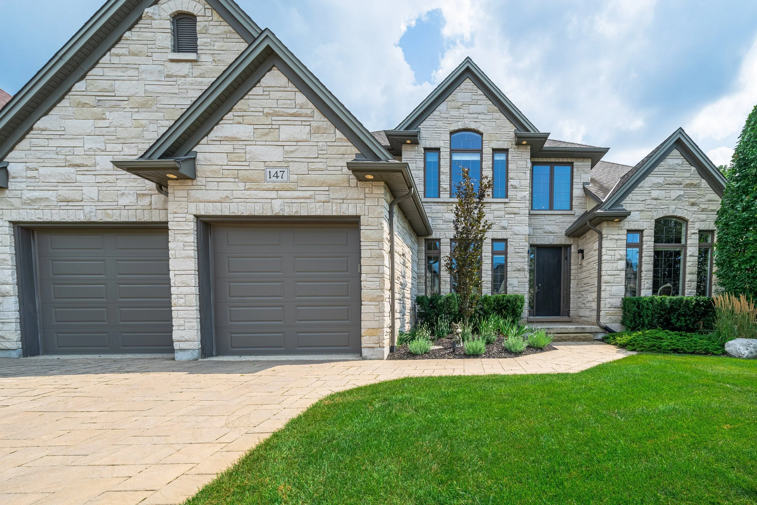 147 Pebblecreek Walk, London-8.jpg