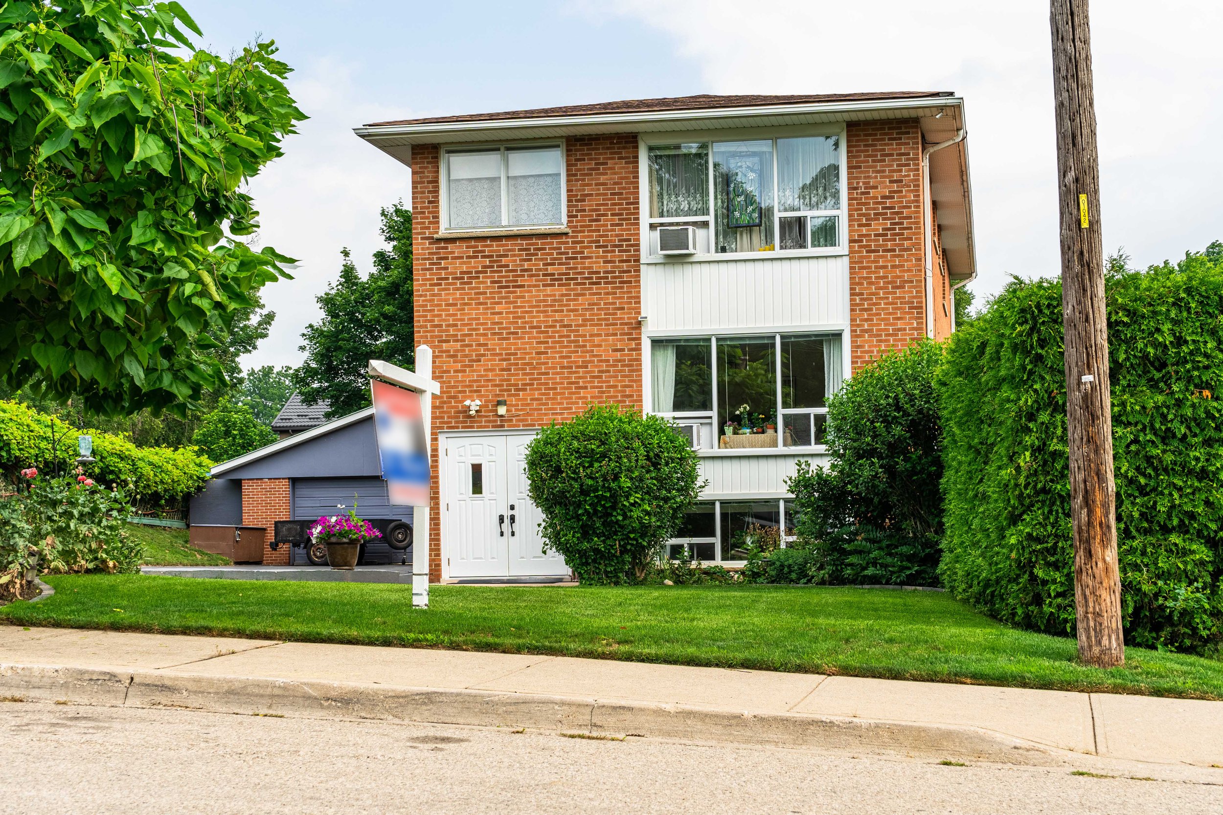 9 Park Ave, Brantford-8.jpg