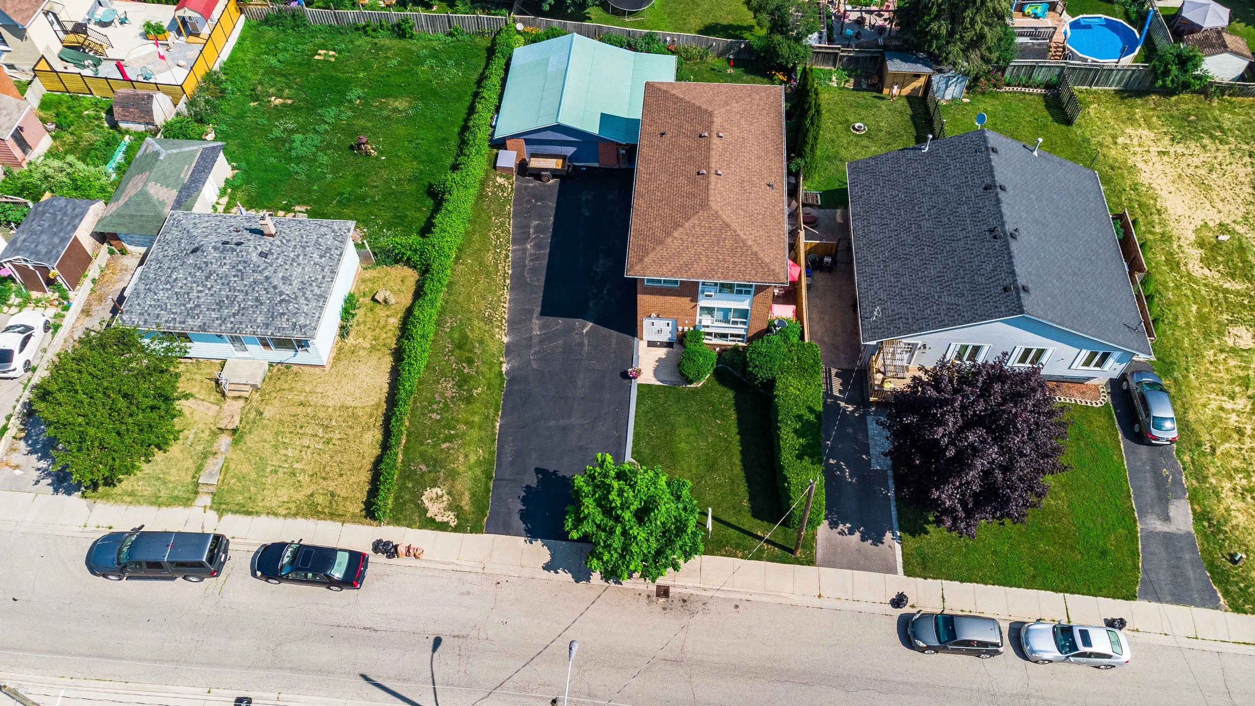 9 Park Ave, Brantford-2.jpg