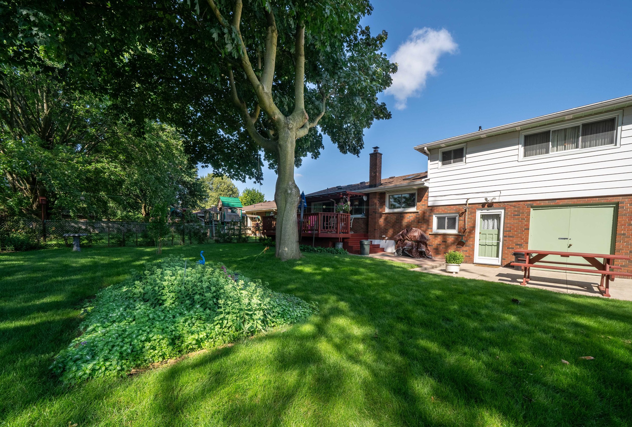 49 Driftwood Drive Brantford-27.jpg