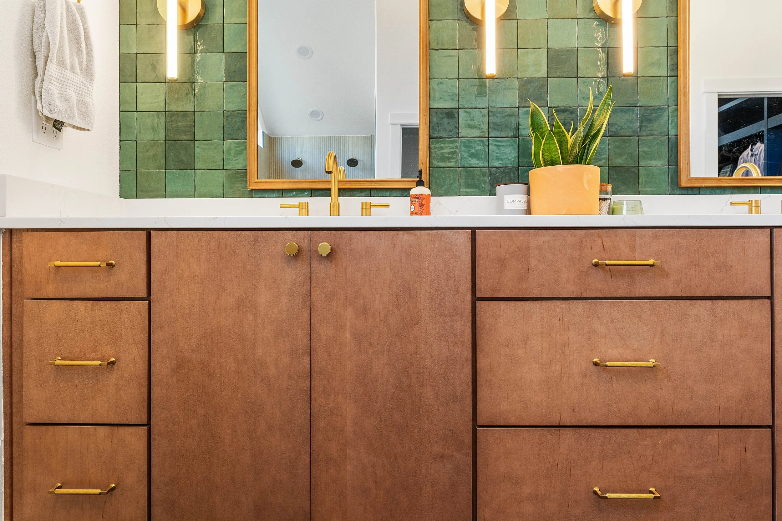 The Rise of Warmth & Texture: Cabinet Finishes Shaping 2025