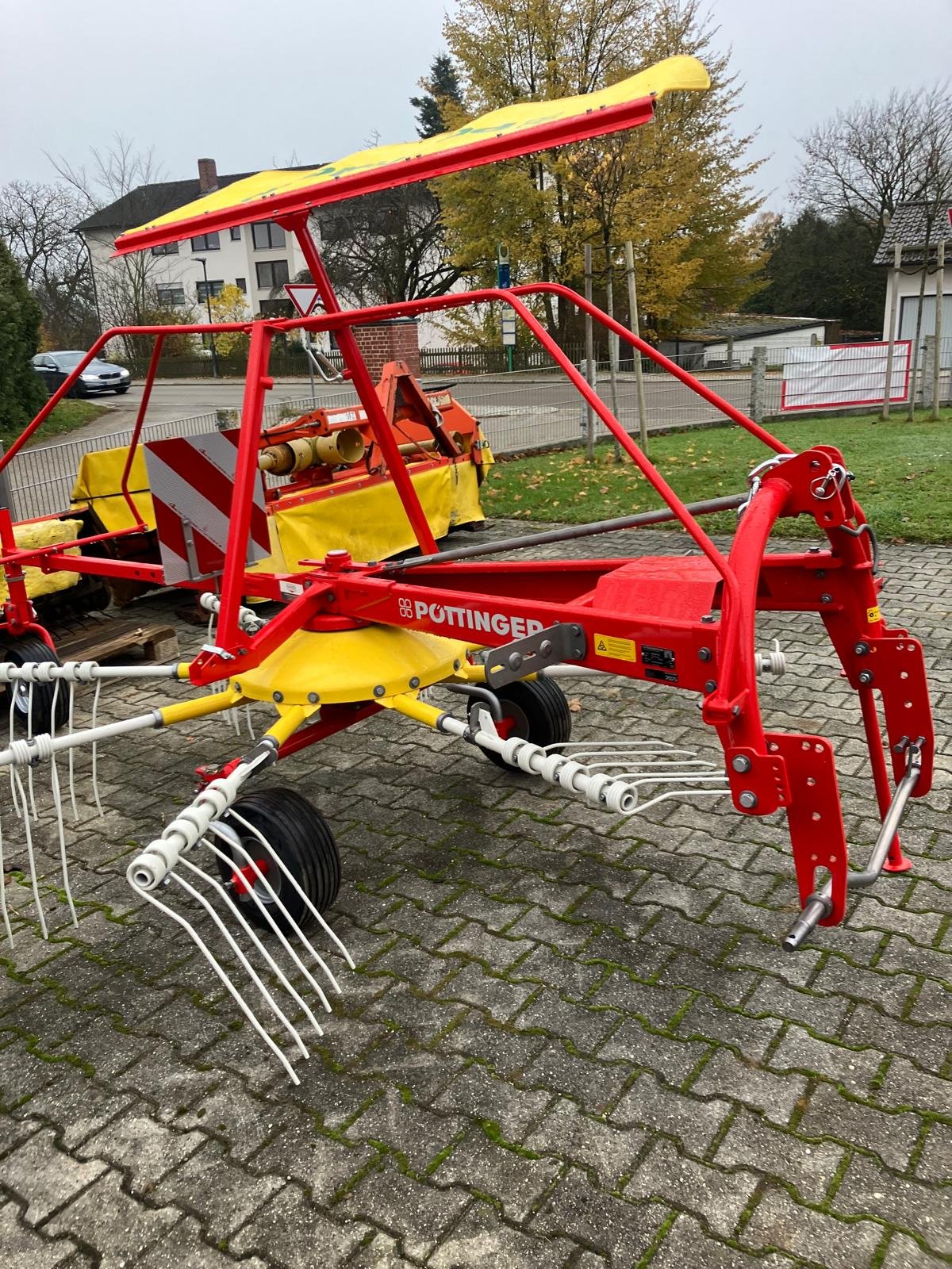 Pöttinger TOP 300_3.jpg