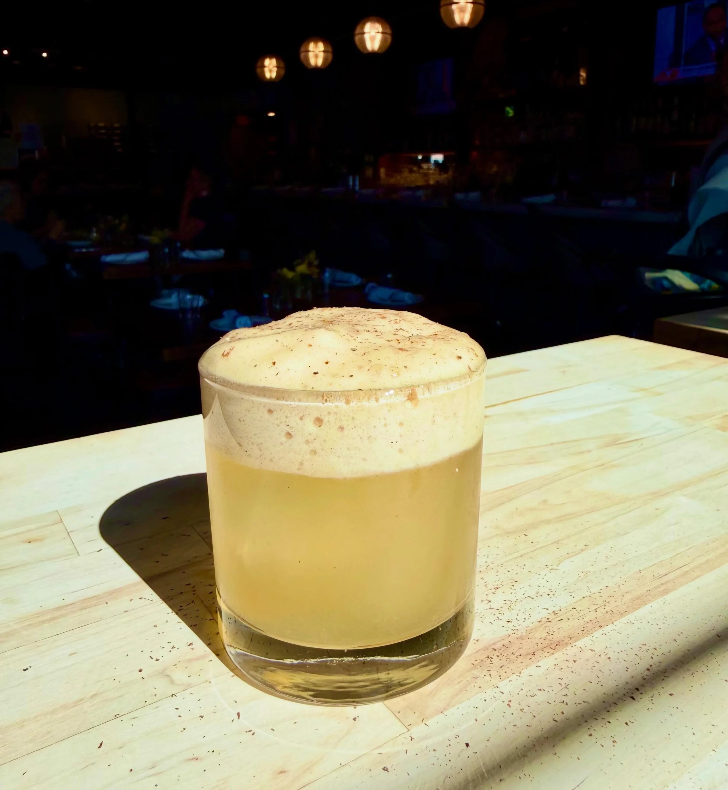 🍎 La Manzana 🍁 

Fall for something a little spirited on our fall cocktail specials. Arette Tequila meets apple brandy, apple cider reduction, and lemon, finished with a fluffy apple pie foam. All the cozy flavors of apple-picking season, shaken in