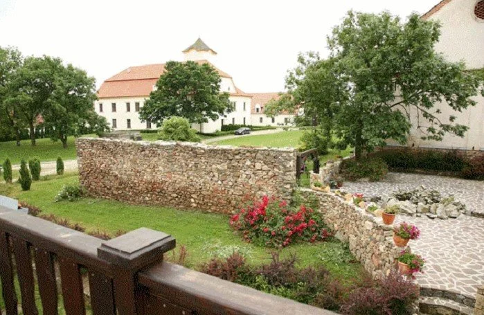 OWK Palace & Property *