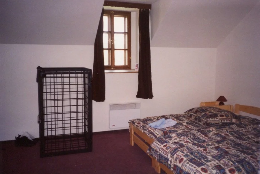 Mistress Troy's room with a cage at OWK, June 2000