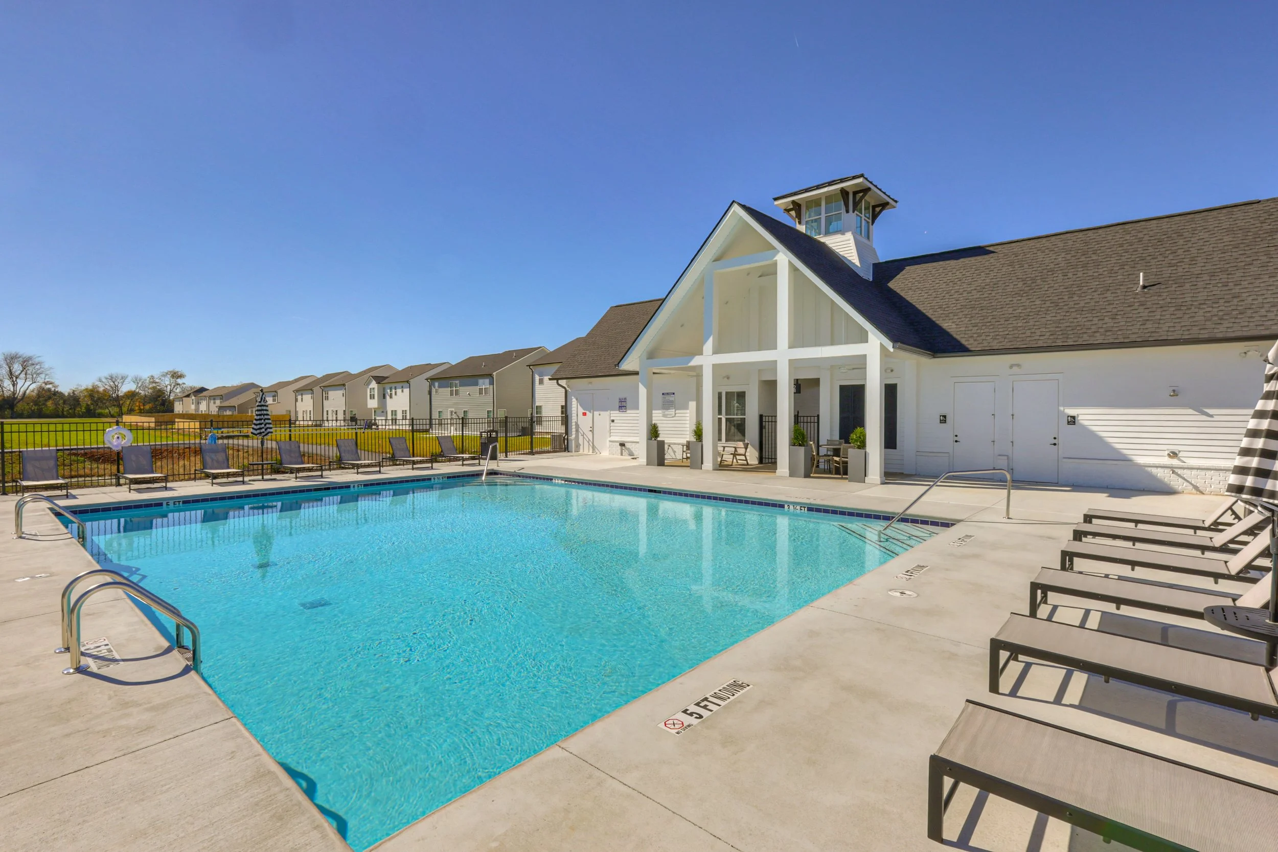 Exterior view of 2762 Residences in Murfreesboro TN, showing the building facade and surroundings.