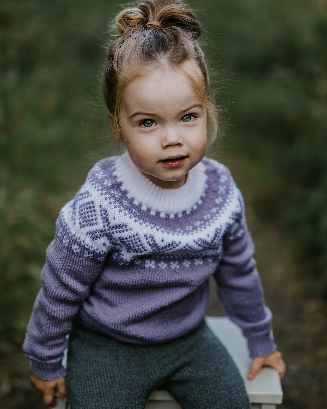 Portrett-jente-skog-Kniveåsen.jpg
