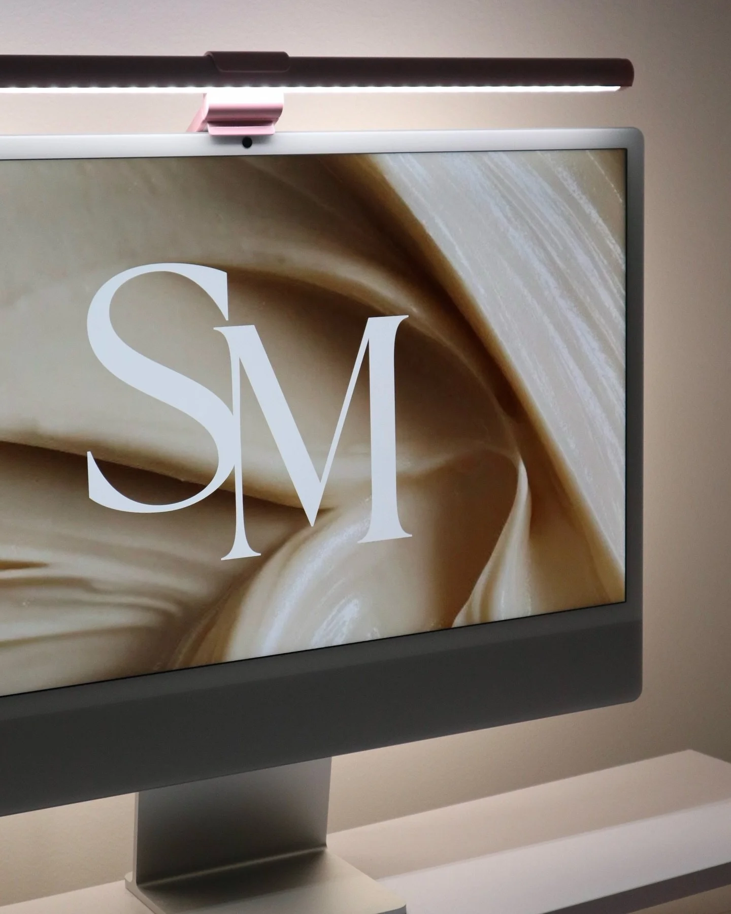 Woohoo! 🎉  @makeupbyskyemazalin&rsquo;s new signature brand kit is officially done and we&rsquo;re obsessed 🥹💖

She wanted something soft, polished, and timeless with tones that actually work with real skin tones. So we refined everything from the