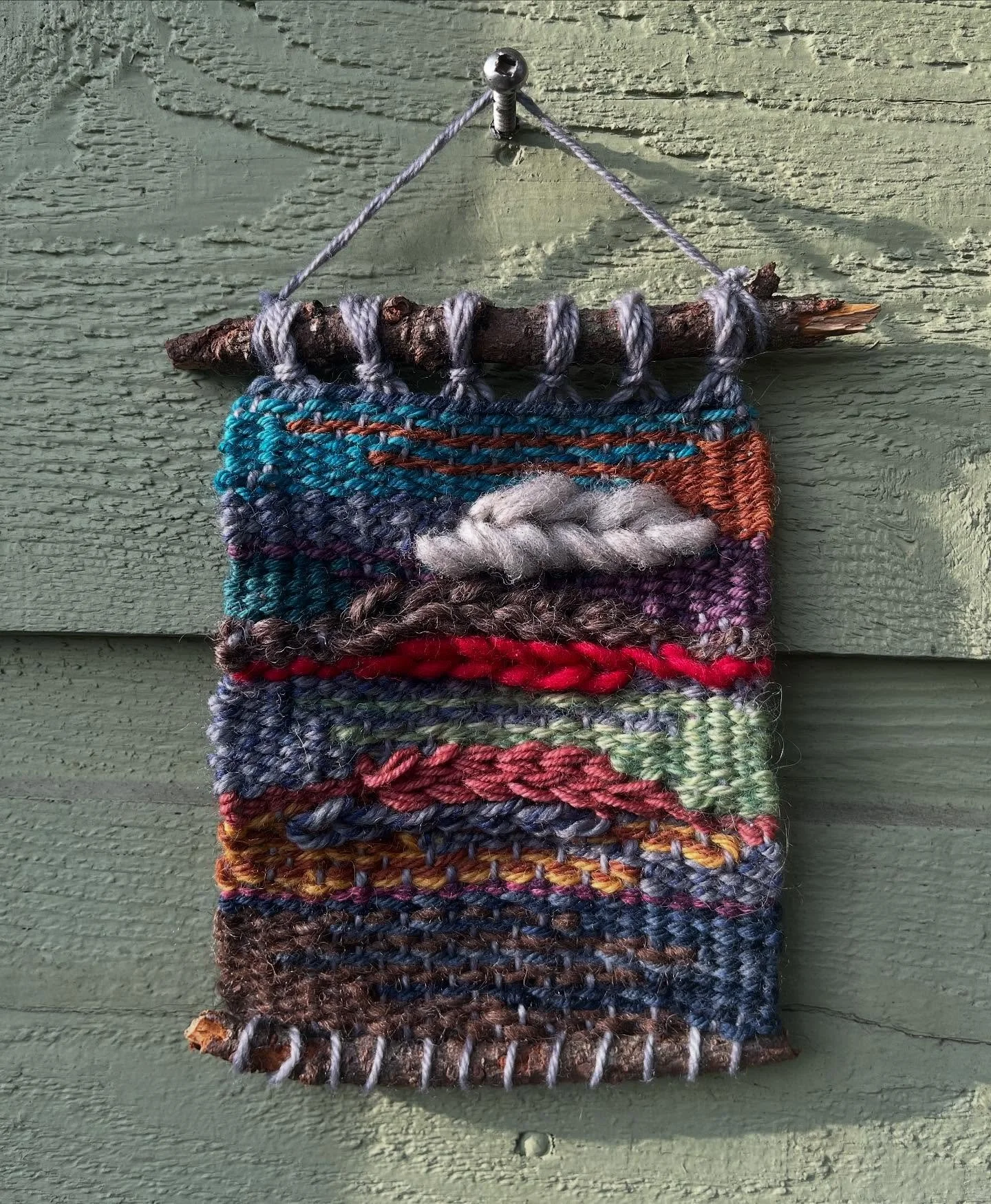 It&rsquo;s been 3 weeks since last weaving and I&rsquo;m feeling a bit out of practice and also feeling the creeping freeze of anxiety as I count down to the Tiny Art Gallery show @gpagart (somehow only 1 month away now!)&hellip; but I&rsquo;m workin