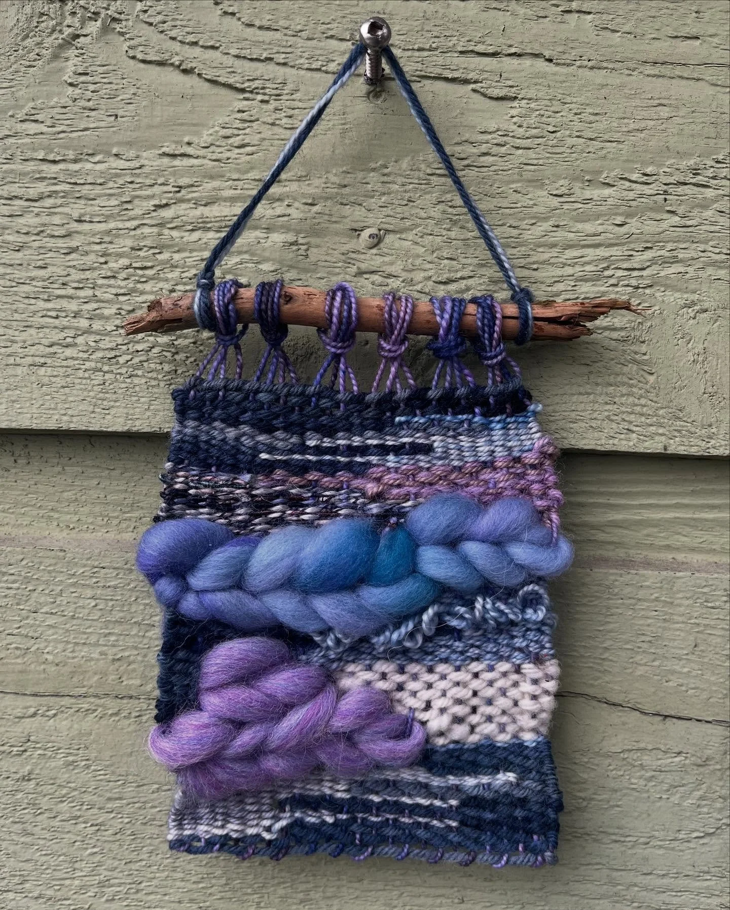 A griefy weaving - working through some things. Too many feelings in this one, so I&rsquo;m keeping it for myself. It was helpful to weave through it - make what you most need.

Very into the sumac stitch with roving right now (more of this to come f