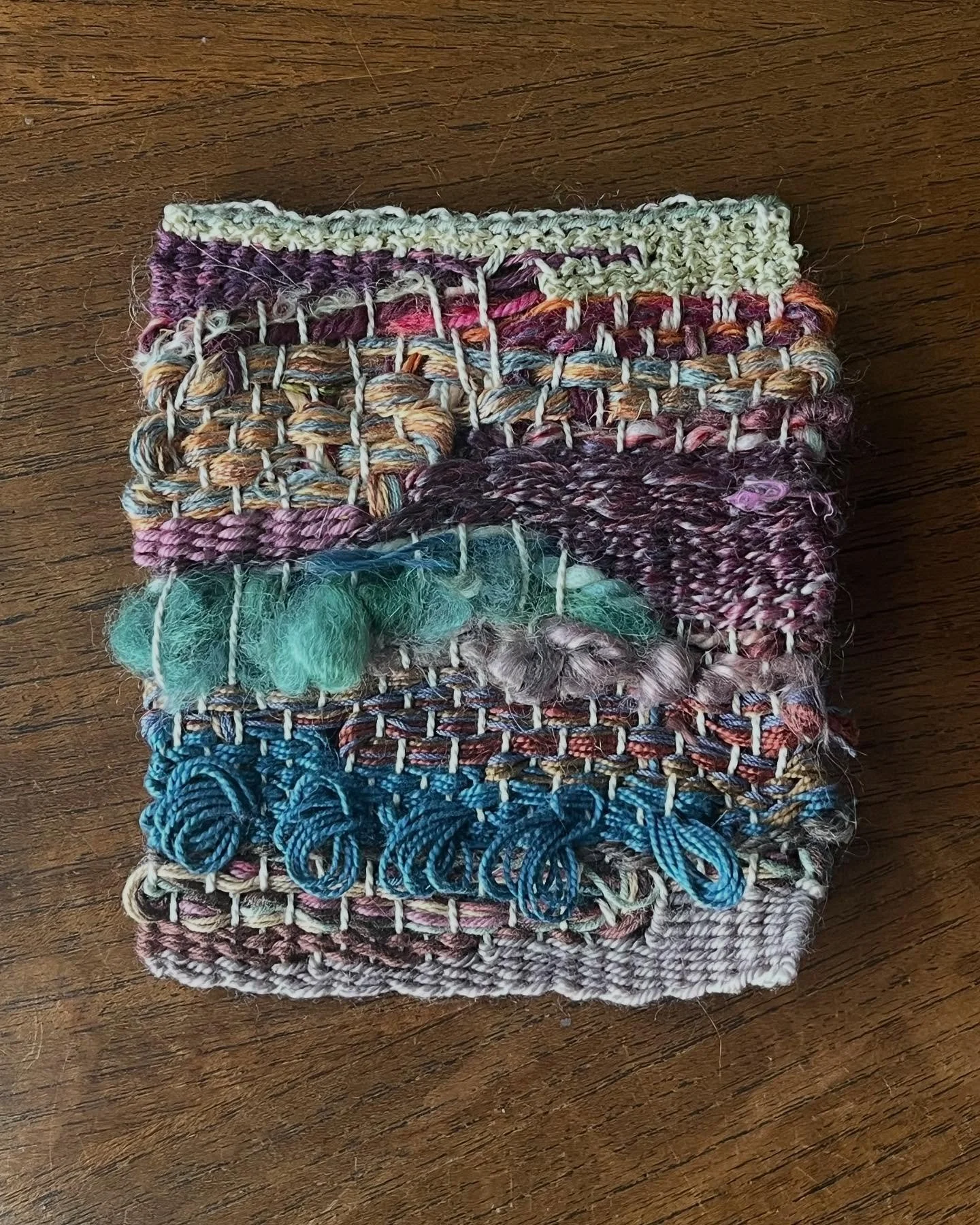 This is a really special one for M, made from the fibre we gathered together at the October 2024 show at @sunshinecoastarts - back before I had even touched a loom!

That fibre show was truly incredible - so many different forms of fibre art and all 