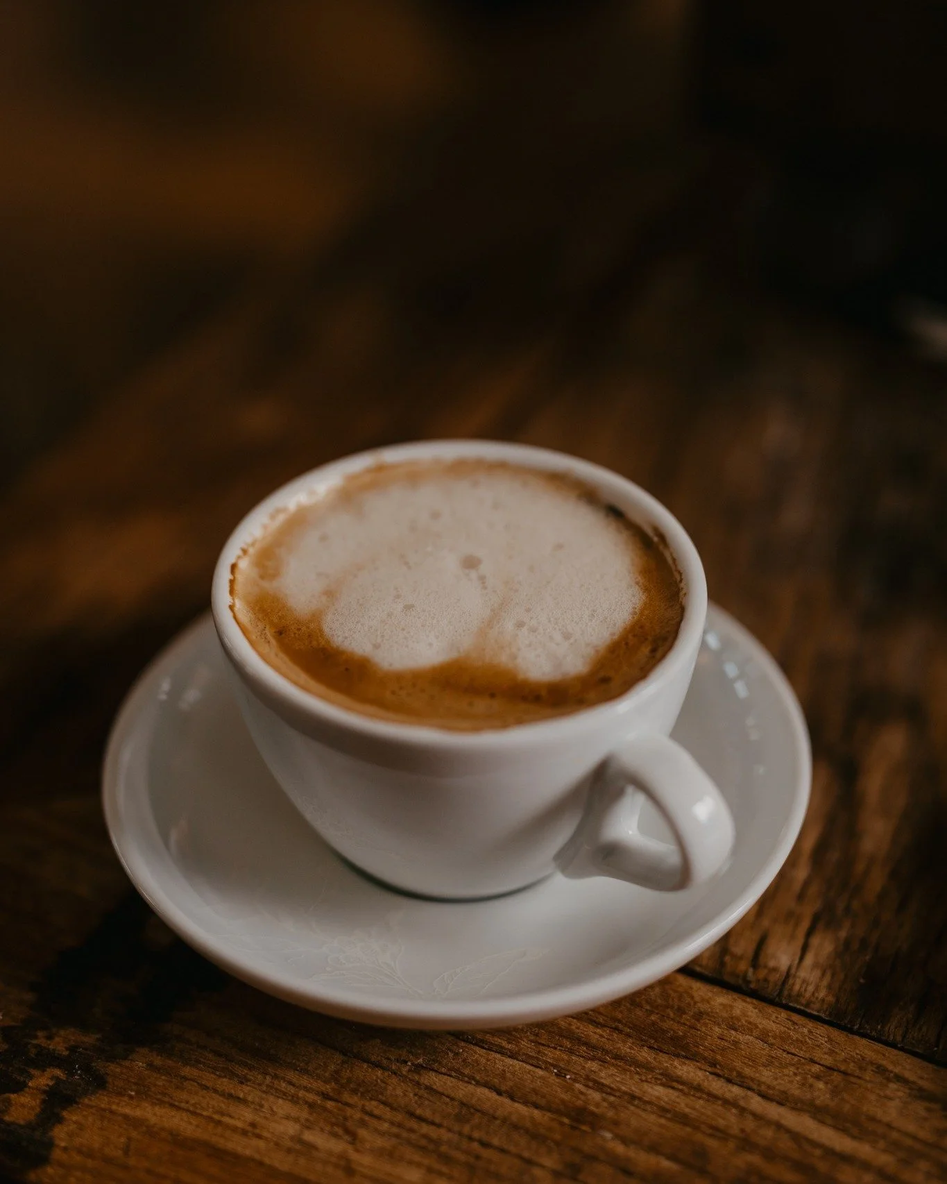 Dagens b&auml;sta stund ryms i en kaffekopp... inte sant? 

Ni vet n&auml;r skummet &auml;r perfekt, koppen &auml;r varm mellan h&auml;nderna och dagen fortfarande ligger helt or&ouml;rd... &Aring;h.. en tyst minut innan allt drar ig&aring;ng. God mo