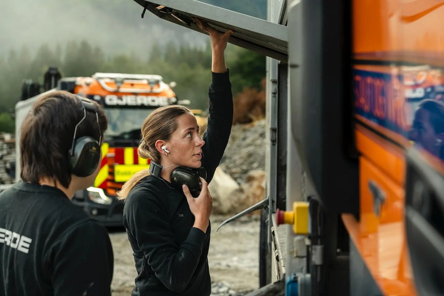 H&oslash;sten og ukene flyr. 🍂 Vi holder oss staut og ivrig. 💪 God helg!

#agjerde #arvidgjerde #stautogivrig