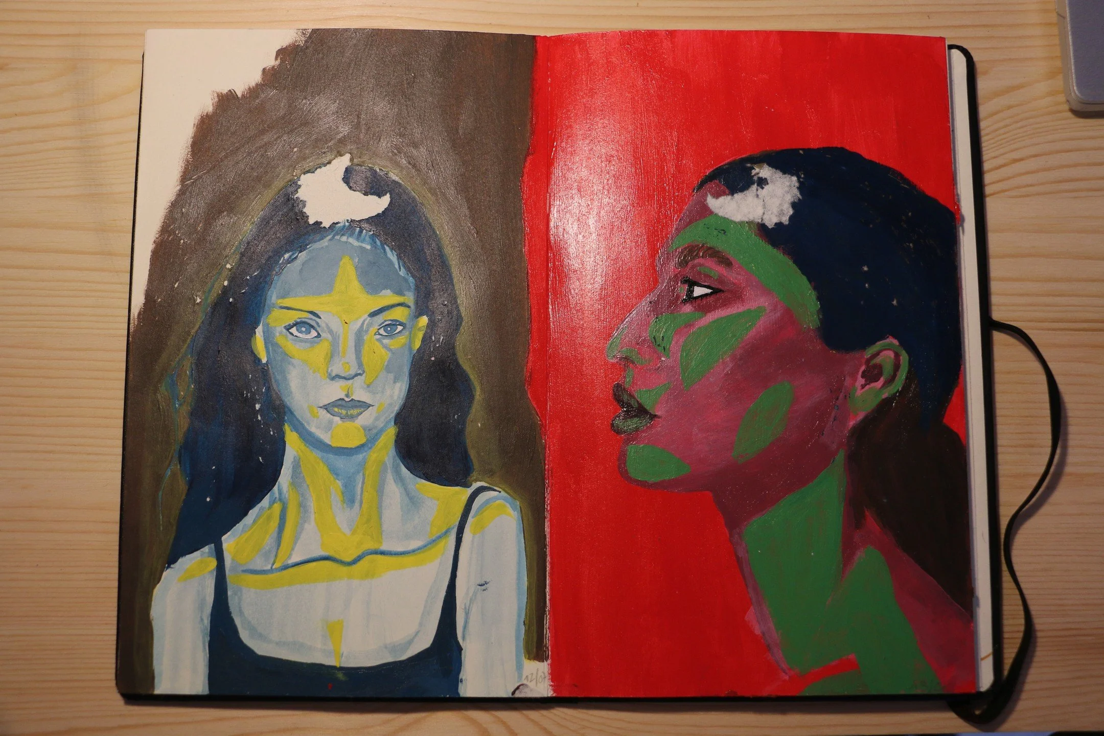 moult r&eacute;f&eacute;rences pinterest
j'aurais appris qu'il faut pas peindre 2 trucs &agrave; l'acrylique c&ocirc;te &agrave; c&ocirc;te

#sketchbook
#art