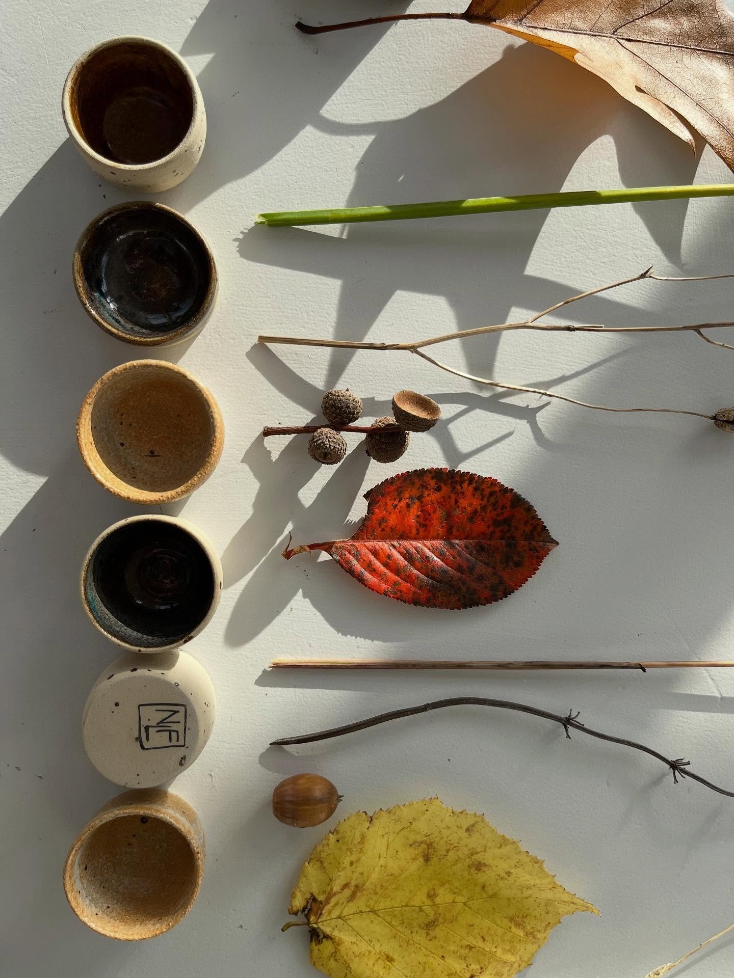 Efter&aring;rsfarver 🤎🧡💛

#efter&aring;r #inspiration #drejetkeramik #handmade #interiordesign #ceramics #stent&oslash;j #nlfkeramik