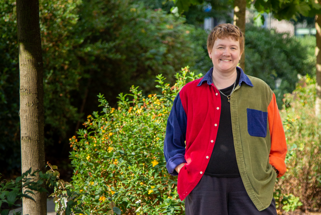 ‘Thank You for Calling the Lesbian Line’ with Elizabeth Lovatt