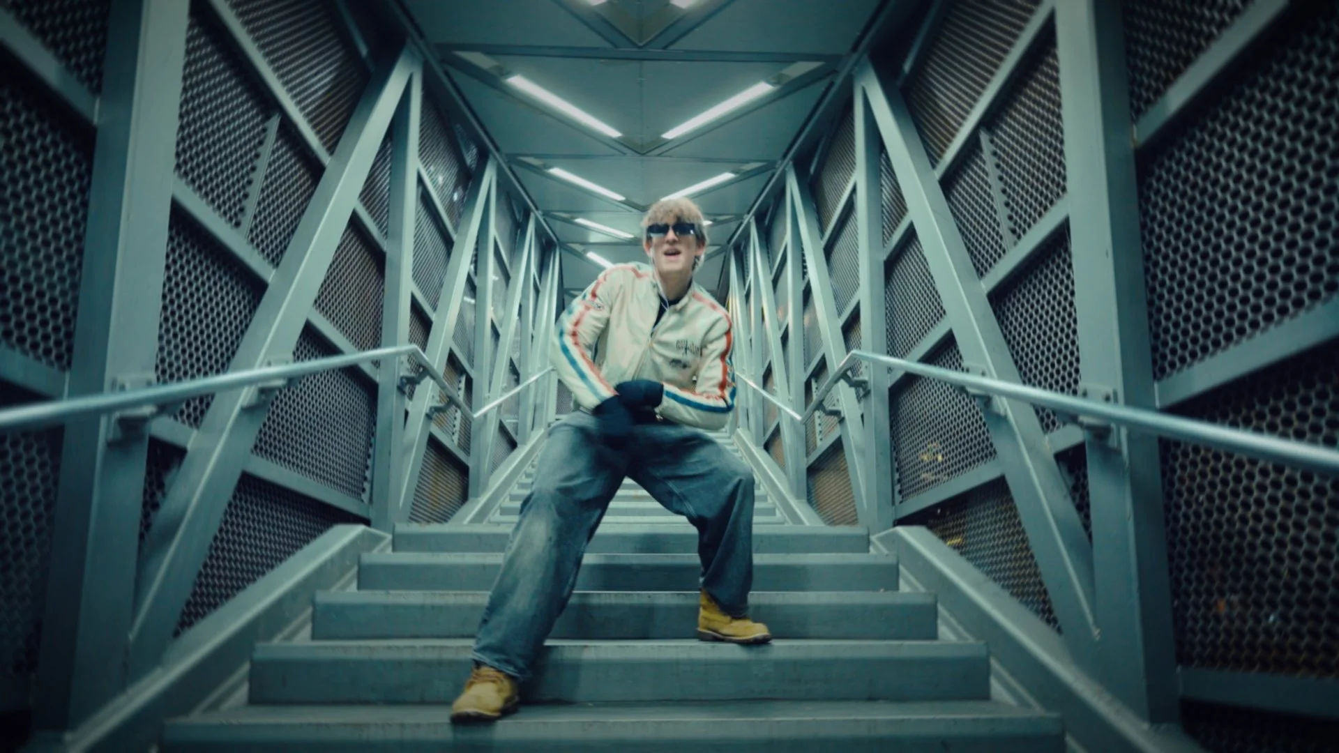 M3dic - Untouchable Videoclip