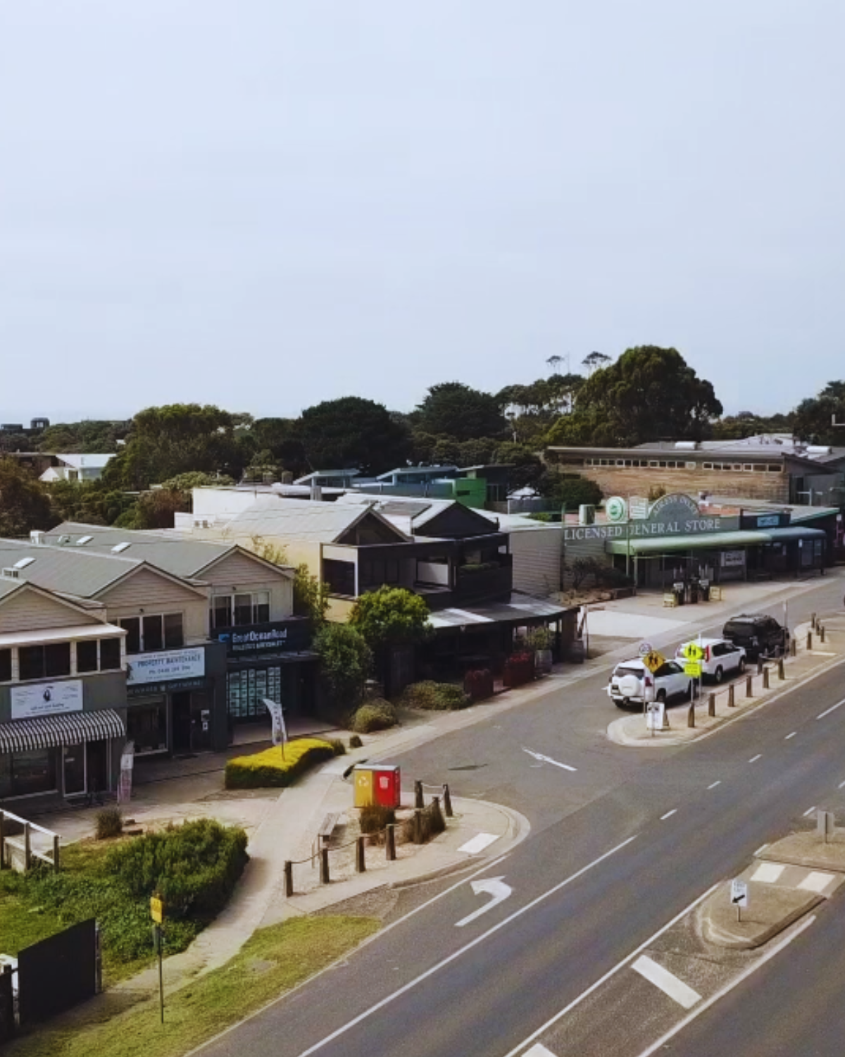 Aireys Inlet Top Shops Streetscape