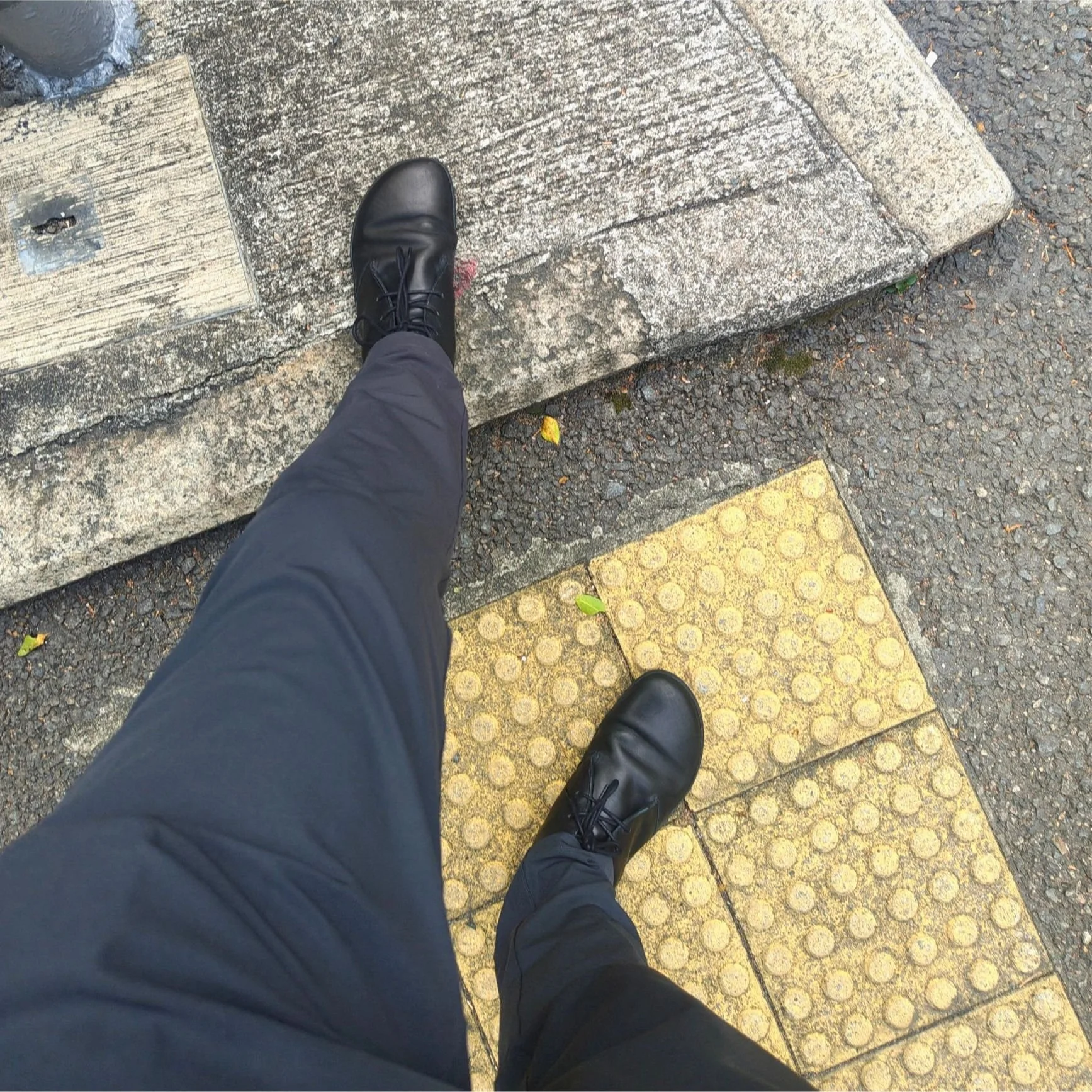 Vivobarefoot Gobi Lux Outside