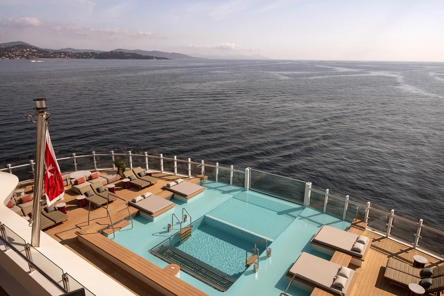When it&rsquo;s Tuesday, but all you want to do is set sail with @ritzcarltonyachtcollection 👋✨

Discover how The Ritz-Carlton Yacht Collection is elevating Oceanside discoveries in the February Edition of Ultimate Experience! 

📷 @ritzcarltonyacht