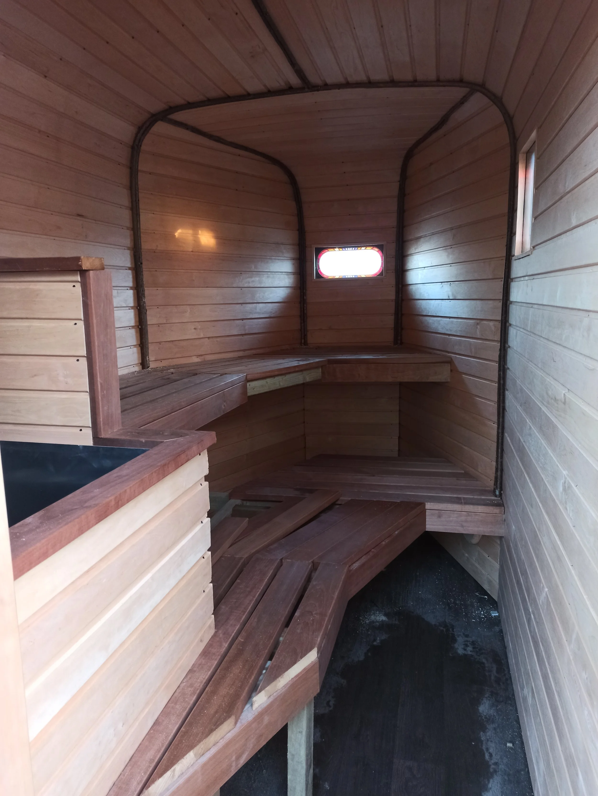 The Serene Horsebox - Leeds Community Sauna