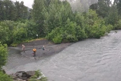 FishermenBelowTrain.jpg