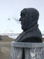 thumb_16RoaldAmundsenBust.jpeg