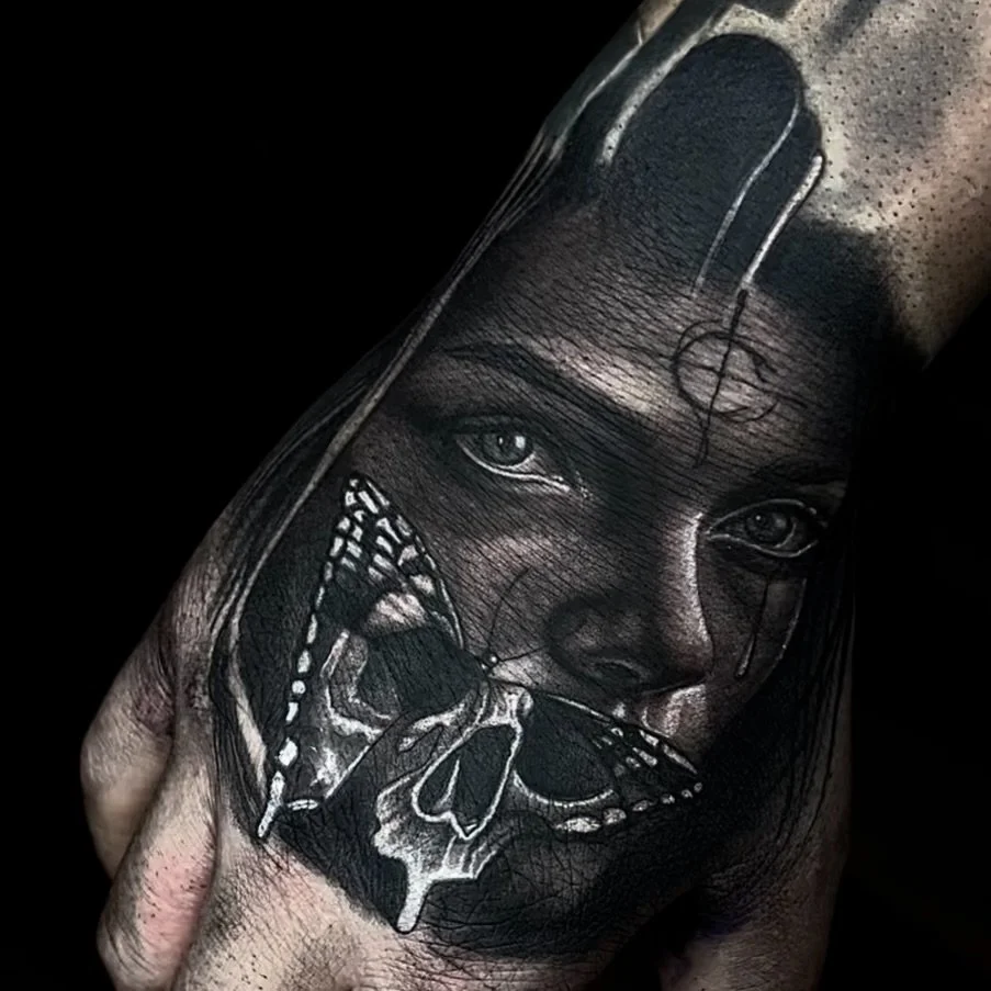 Hand Banger for Matt 
.
.
.
.
.
.
.
.
.
.
#blackandgreytattoos #blackandgrey #blackandgreytattoo #realtattoos #realistictattoos #bnginksociety #realismtattoo #instatattoo #coveruptattoo #electrum #fkirons 
 #wisbech  #instagood #photooftheday #instad