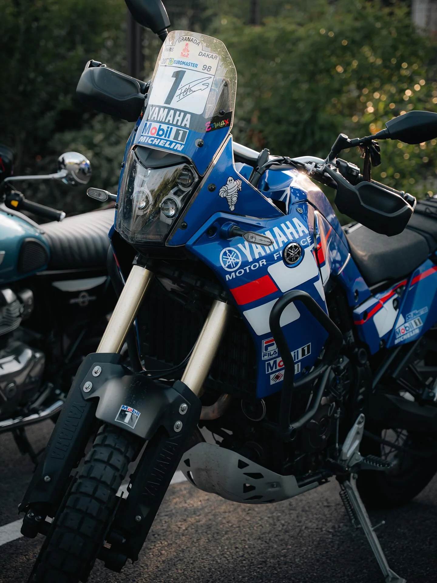 Hangar Y /w @bikergrounds &bull; part II

📷: @lumix
☀️: d&eacute;but de soir&eacute;e
🏍️: @yamahamotorfr Tenere
.
.
.
.
#tenere #yamahatenere #motography #yamahafrance #motardlife #motomeetup #studiov2c #motophotography