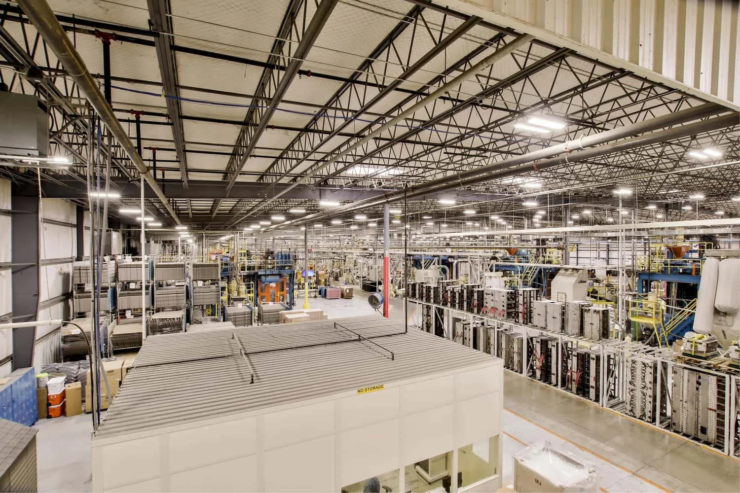 rubbermaid-factory-industrial-architecture-winfield-ks.jpg