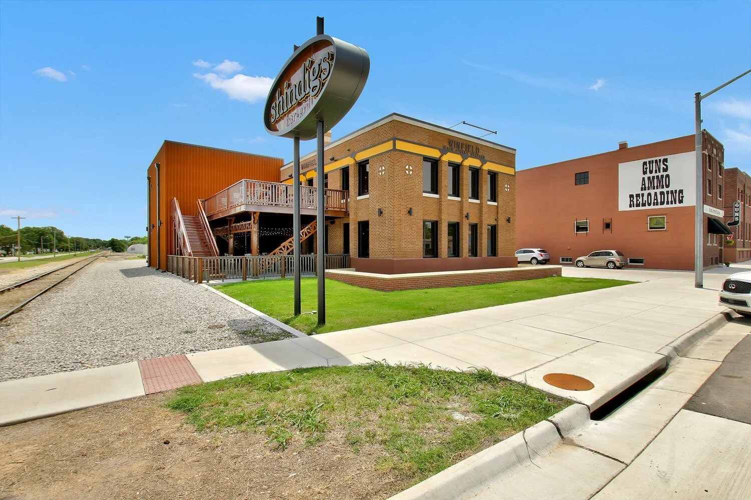 SHINDIGS BAR AND GRILL