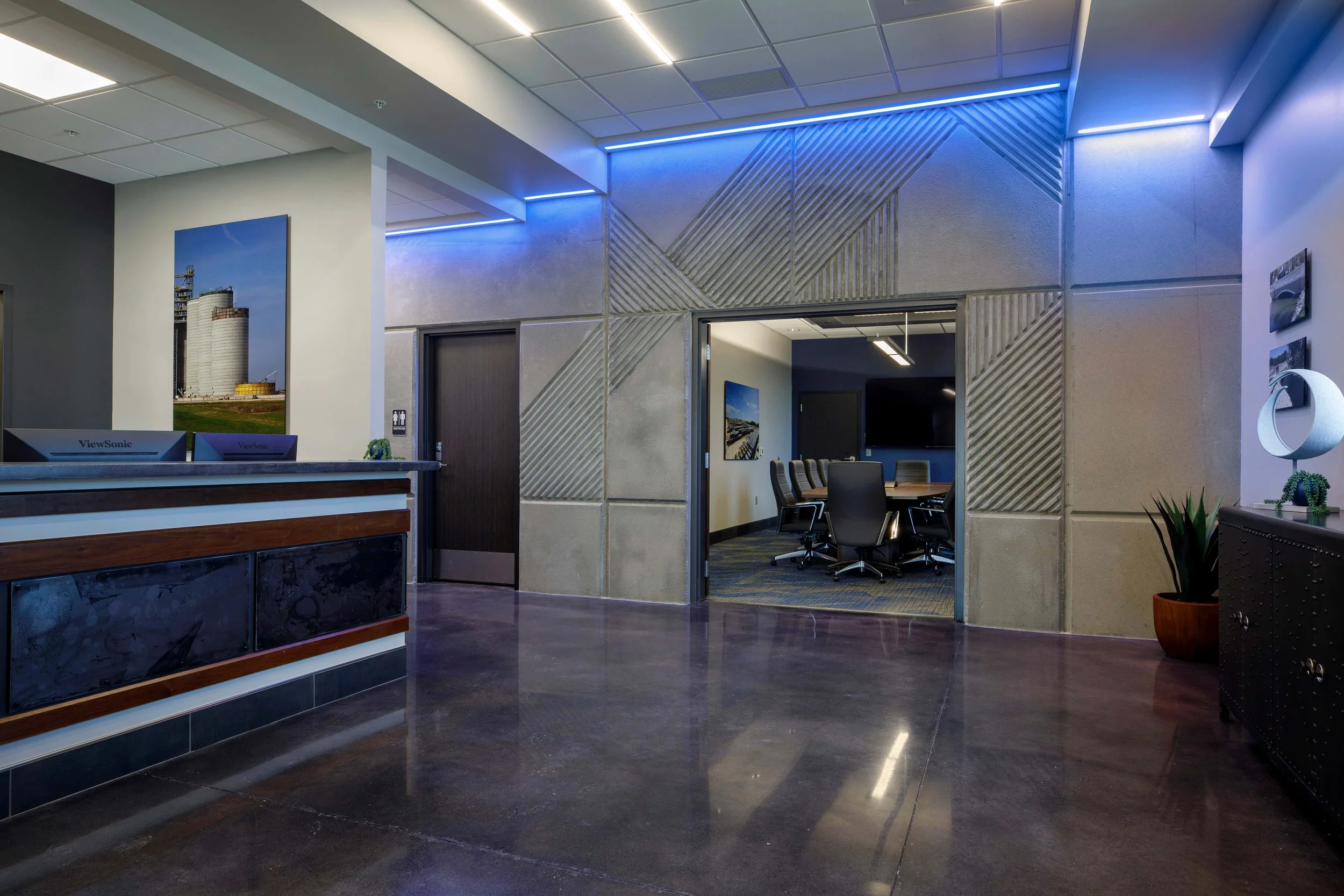 wichita-concrete-pipe-interior-reception-looking-towards-conference-room.jpg