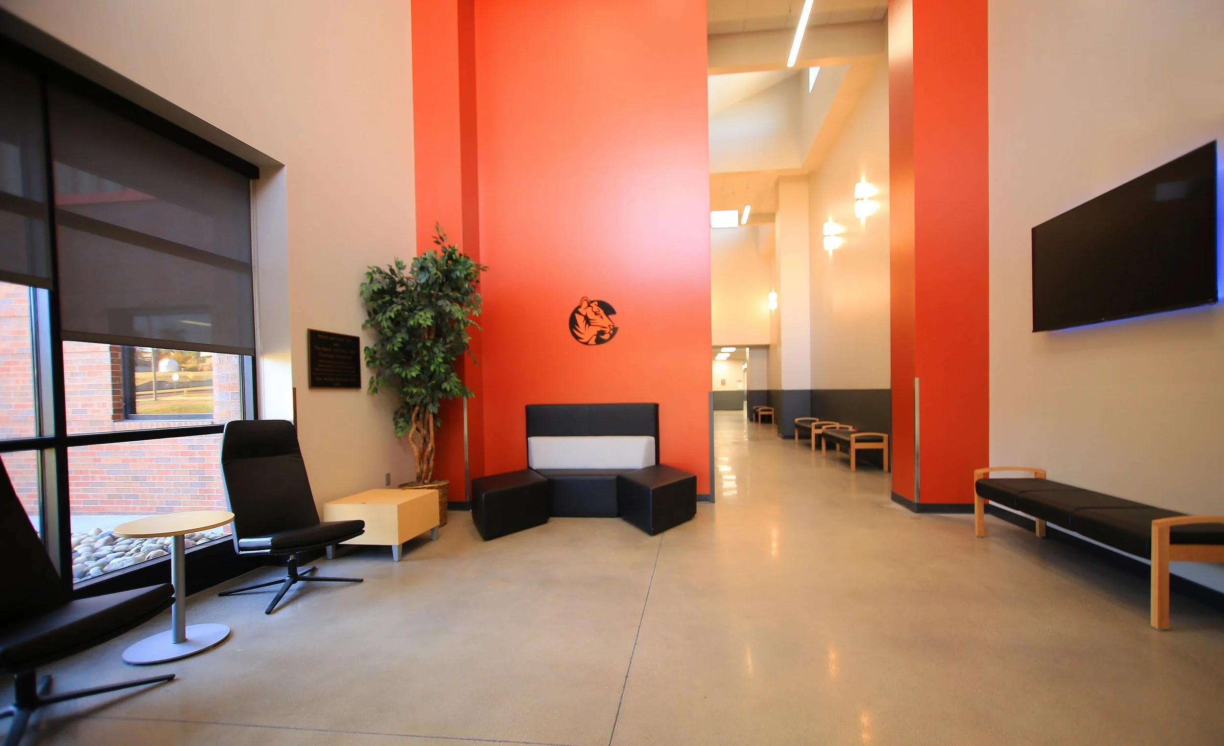 interior-lobby-tyler-technical-education-center-cowley-college-arkansas-city.jpg