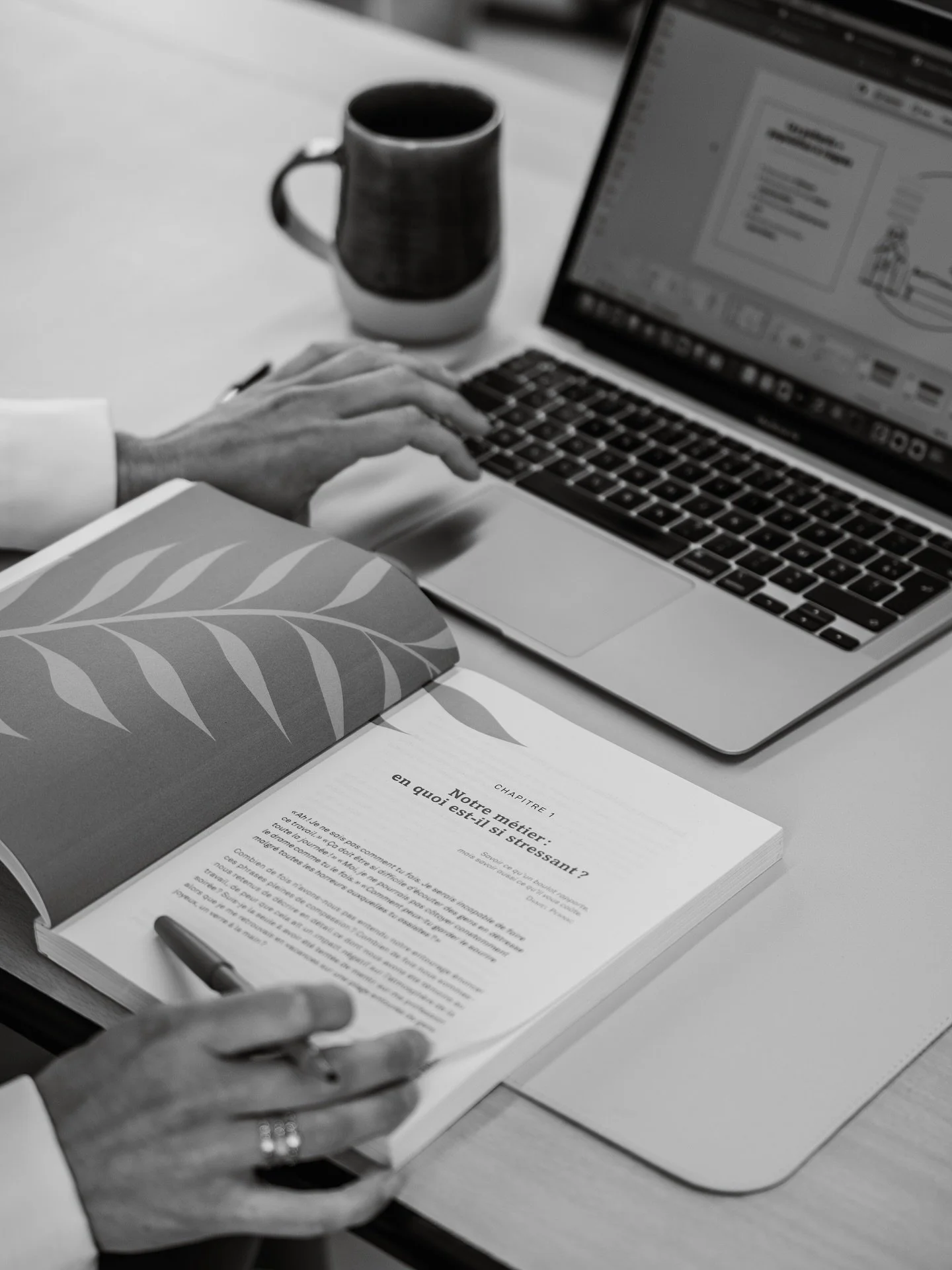 Pr&eacute;paration des formations sur la sensibilisation &agrave; l&rsquo;&eacute;puisement professionnel chez les soigants⏳📚