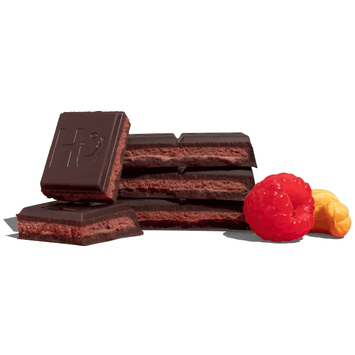 cashew-butter-raspberry-chocolate-bar-hu-746022_720x.webp