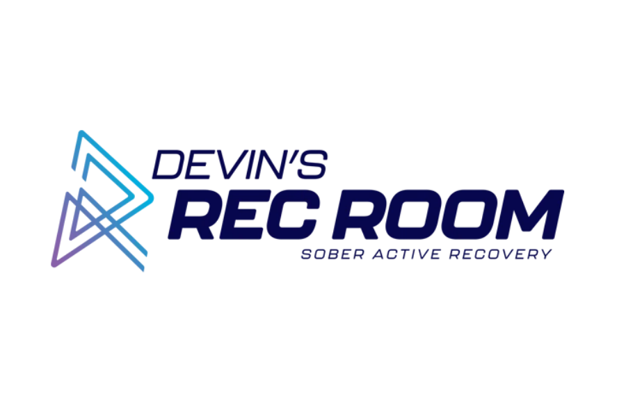 Green Flat & Minimalist Eco Products Logo (8).png