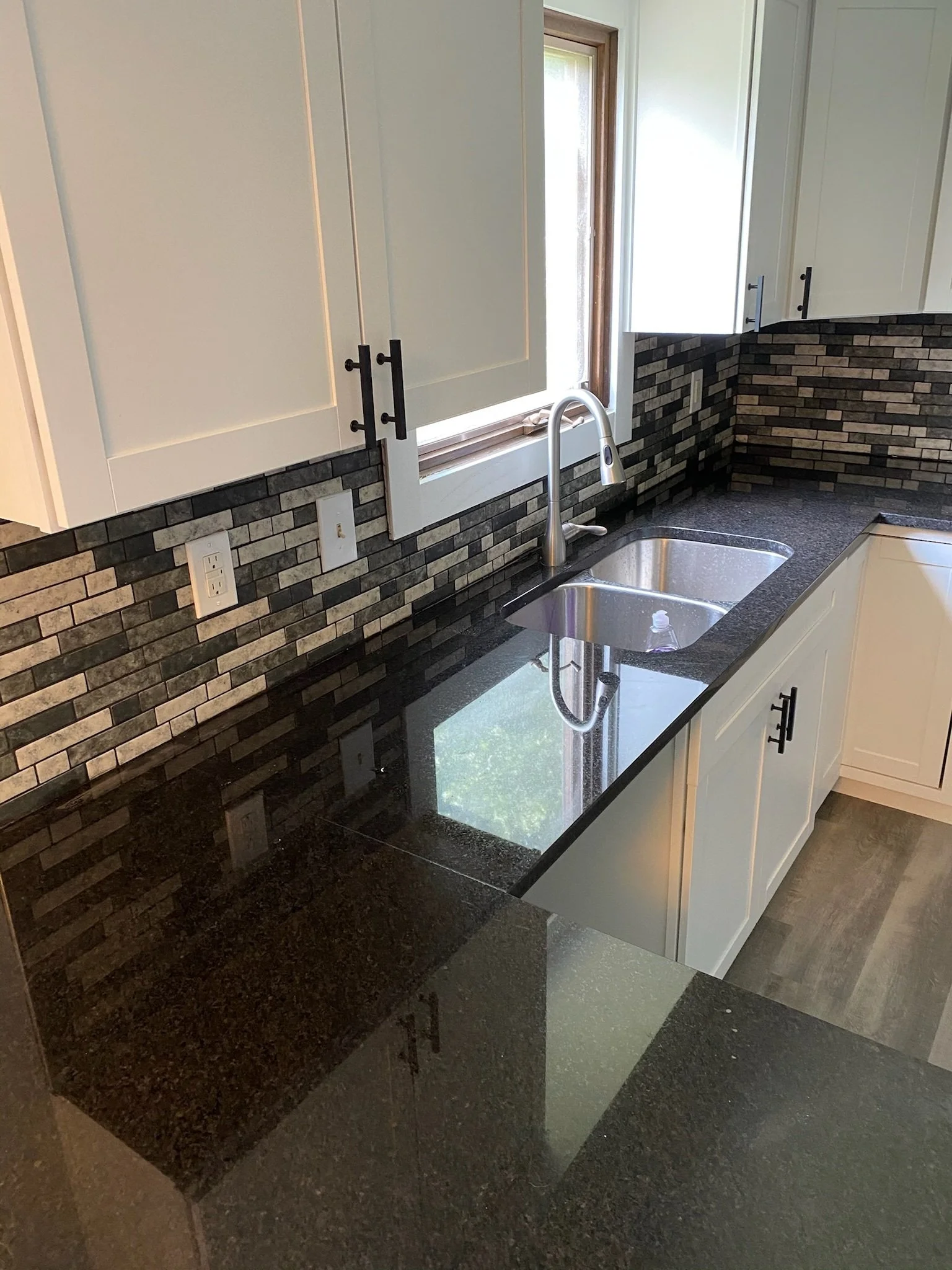 full kitchen backsplash tile Dayton Ohio modern mosaic design with granite countertops