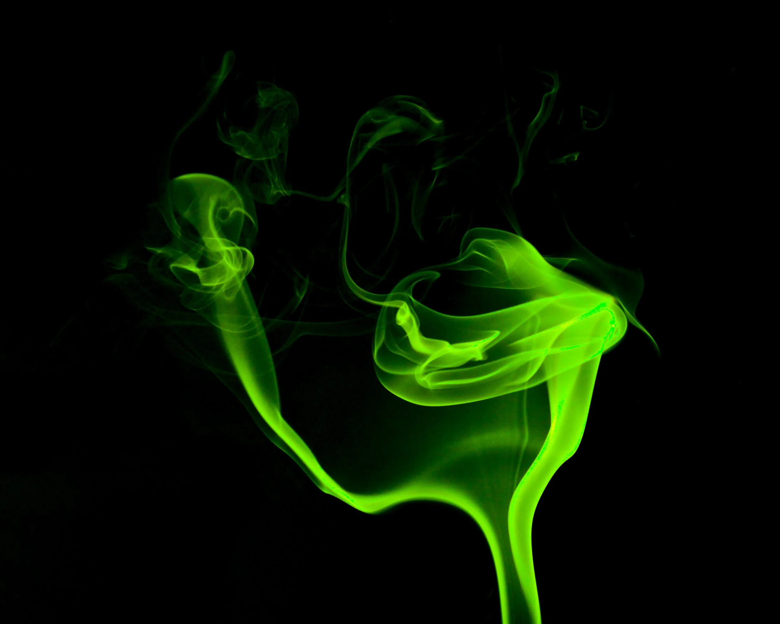 0003-nevaeh-smoke.jpg