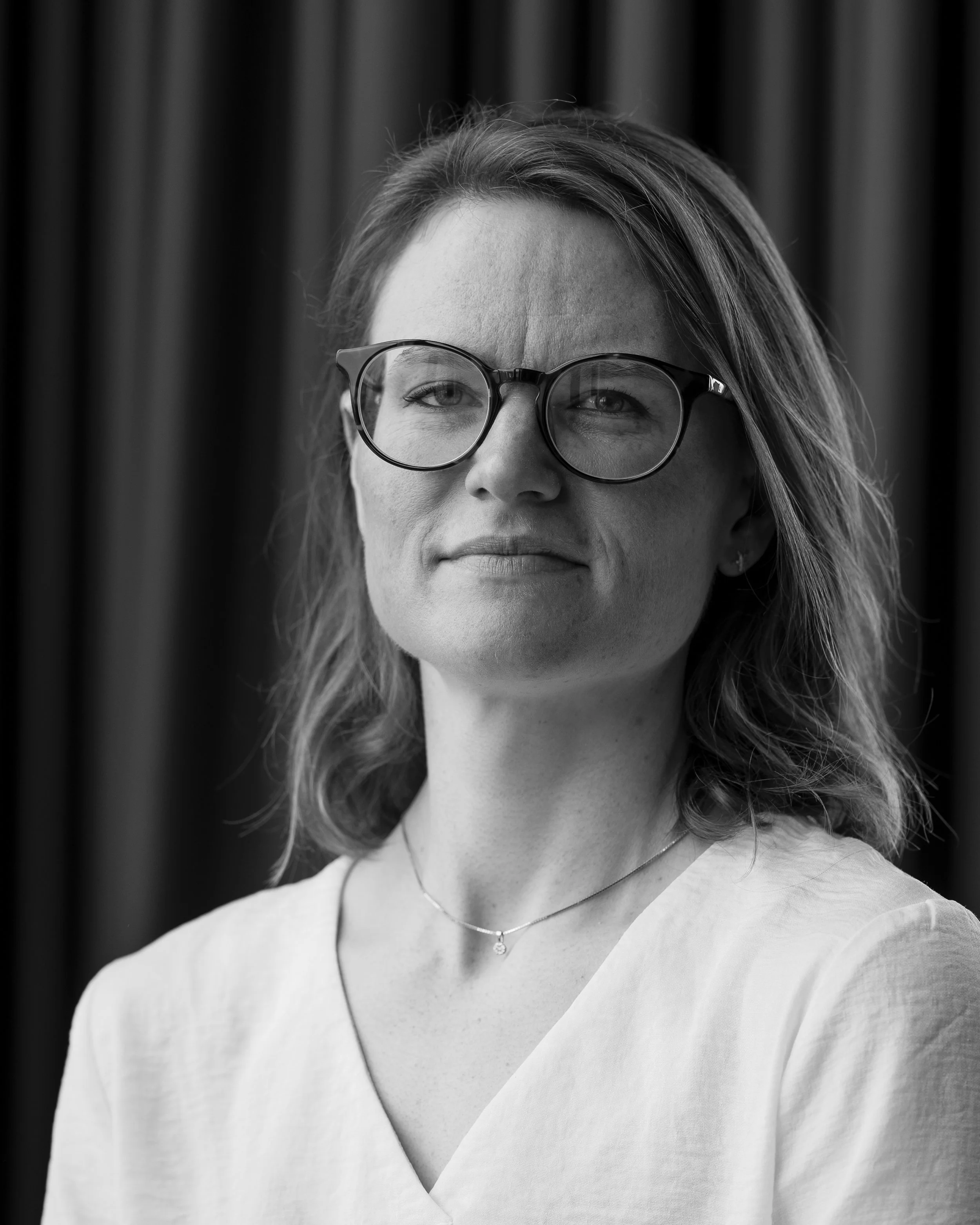 Mariette 1635 BW profil.jpg