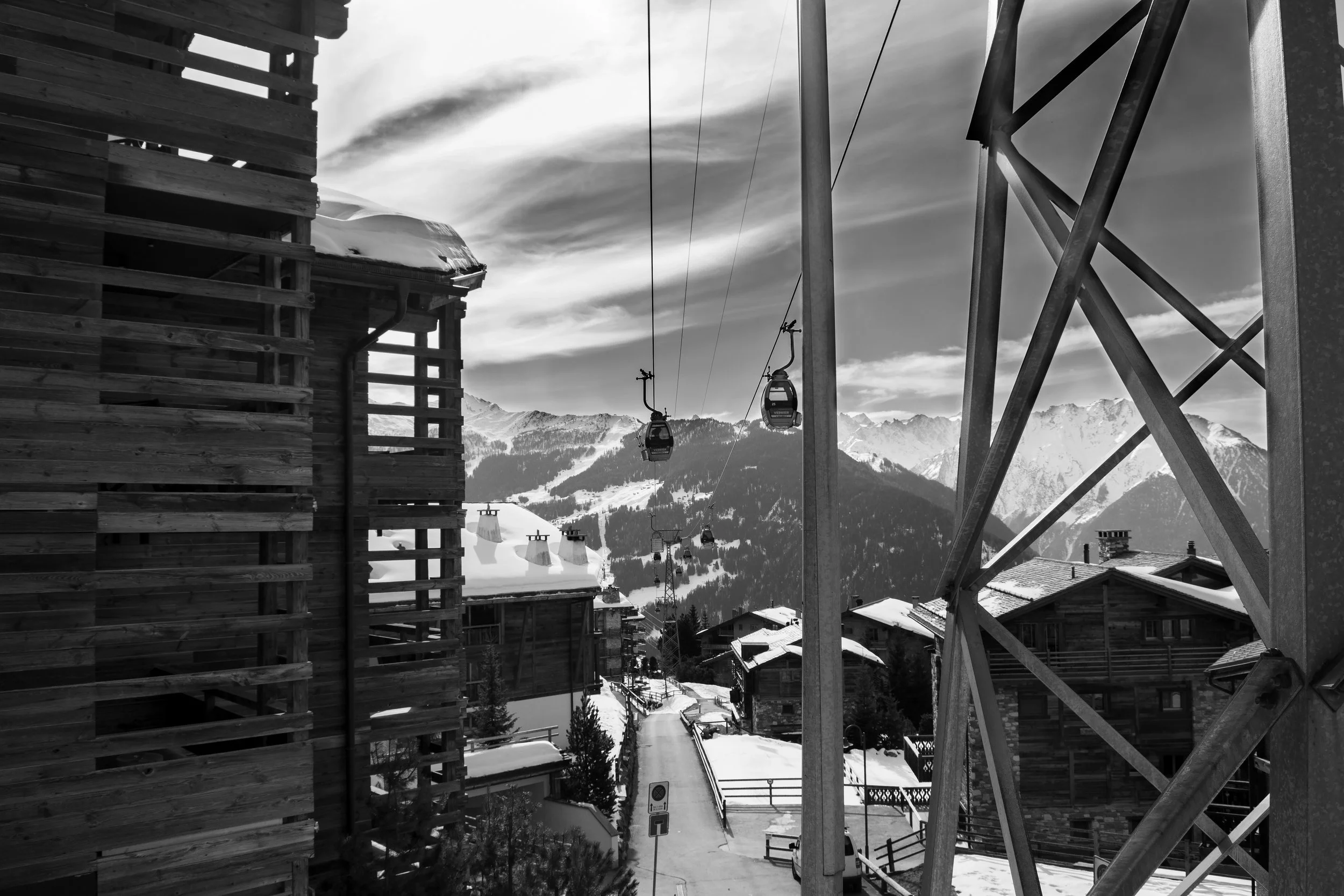 BnW Ski Lift.jpg