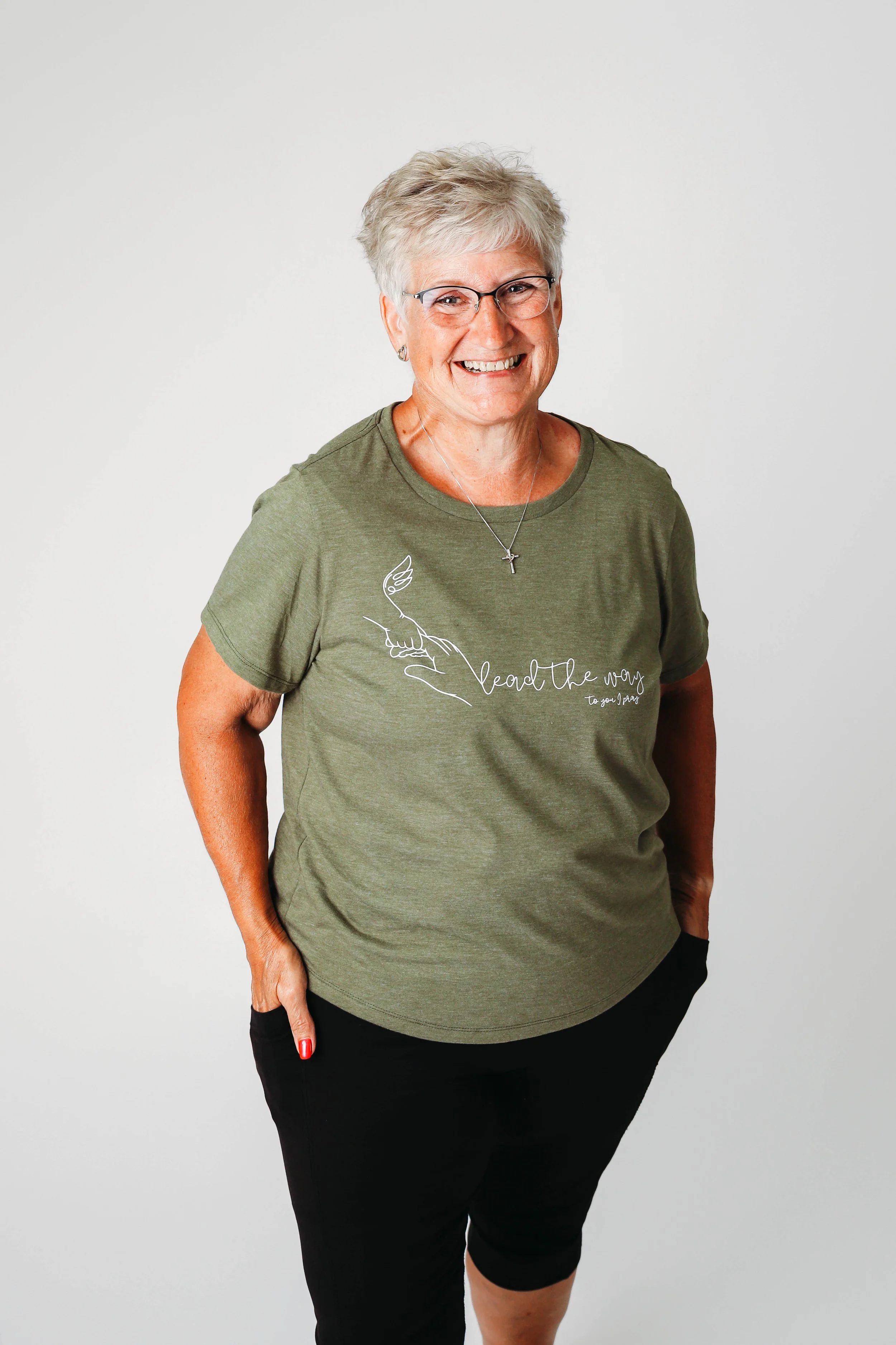 Model is 5' 4" wearing size x-large