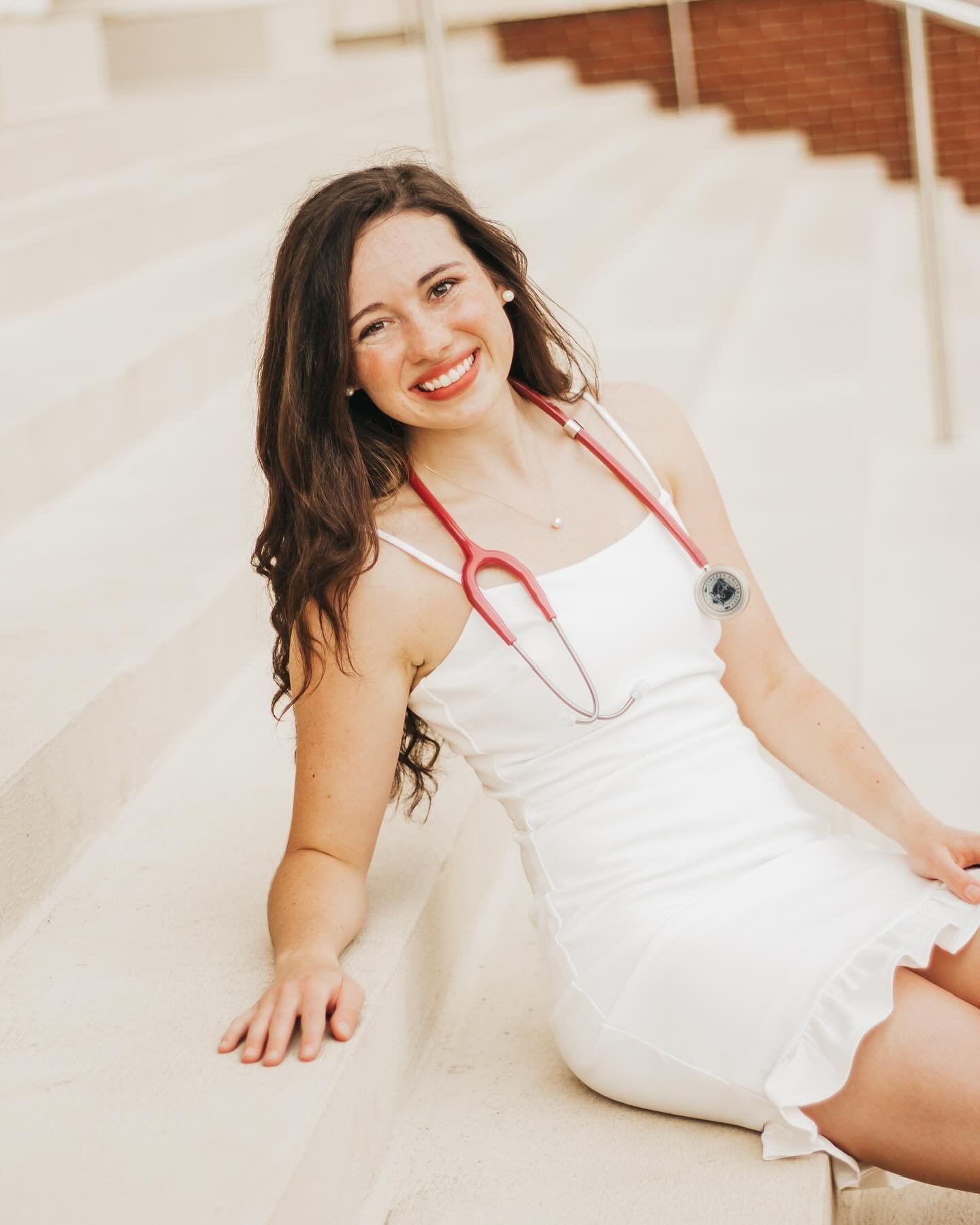 It’s Graduation Season!! ❤️💙
Congrats to the most beautiful senior, Anna!
#photography #grad #seniorphotos #photo #photoshoot #gradcap #gradgown #graduating #photographer #nursinggrad #nursinggraduation #libertygraduate #libertygrad #libertyg
