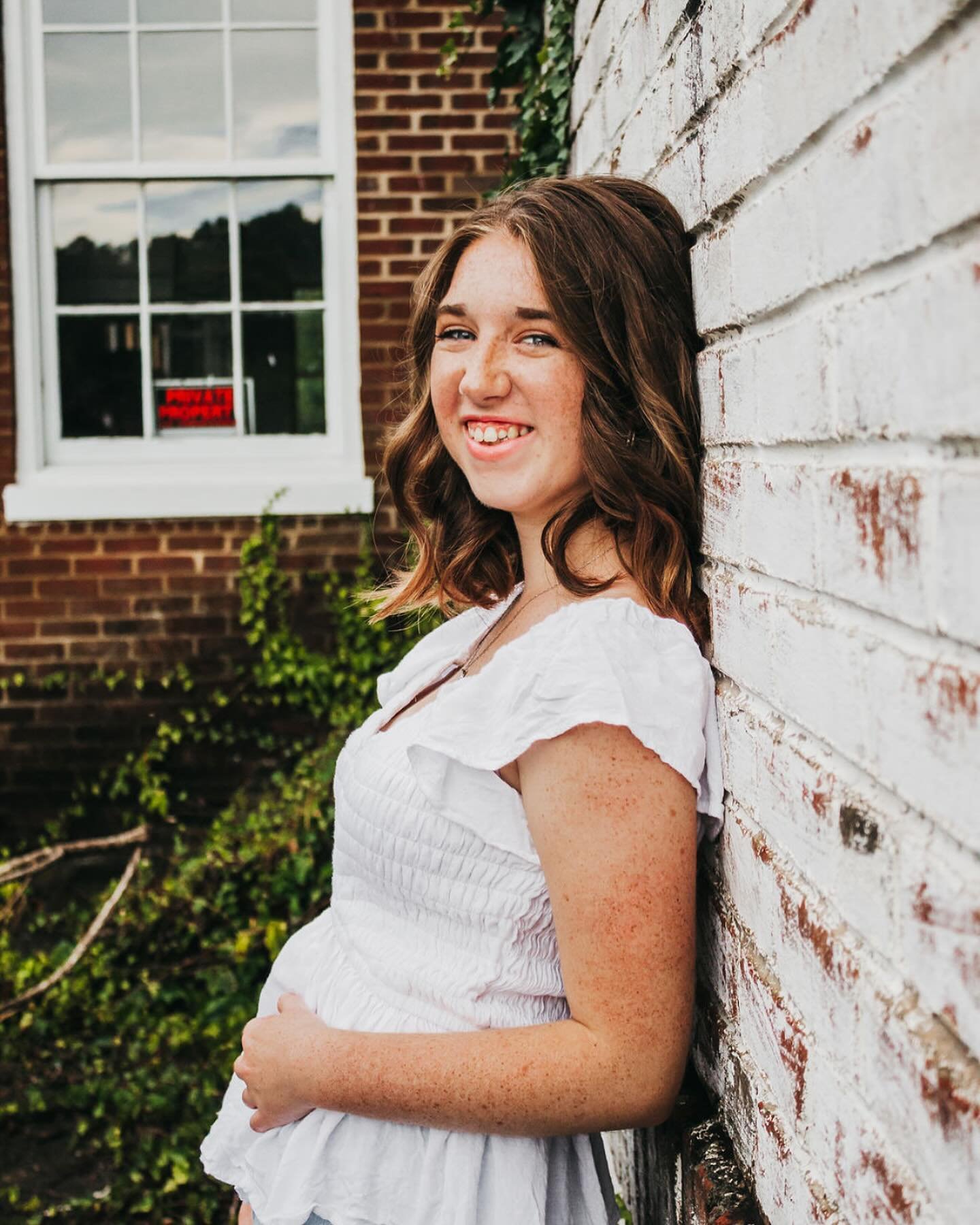 Abigail🌿💚
#senior #seniorpictures #seniorportraits #photoshoot #photography #greenphotography