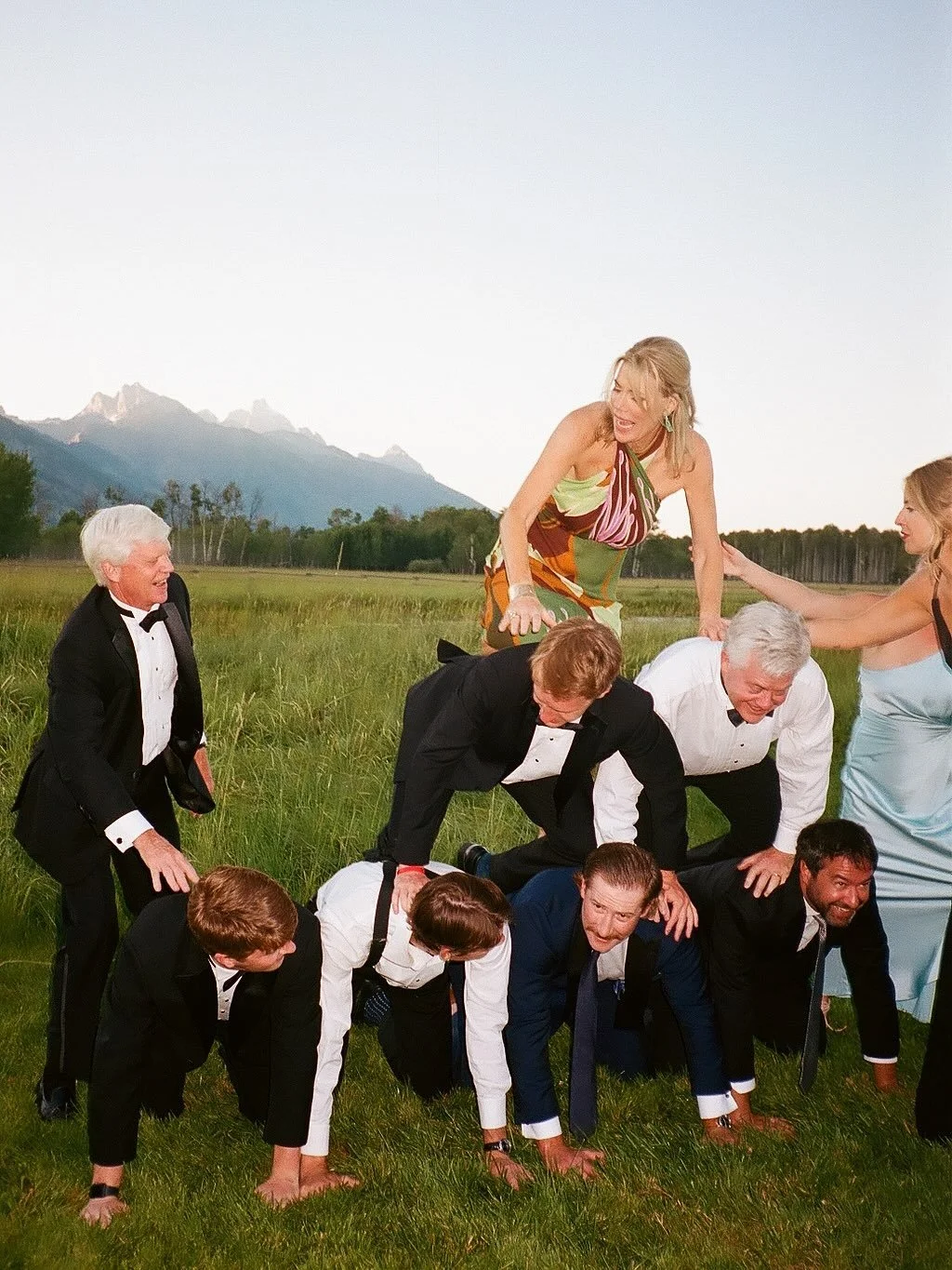 If this is your reception vibe&hellip; let&rsquo;s talk 📸✨🥂#unscriptedmoments #weddingphotography #jacksonhole #eventphotography #wyoming #wedding #snakeriverranch #wilsonwy #35mmfilm #tetonwedding