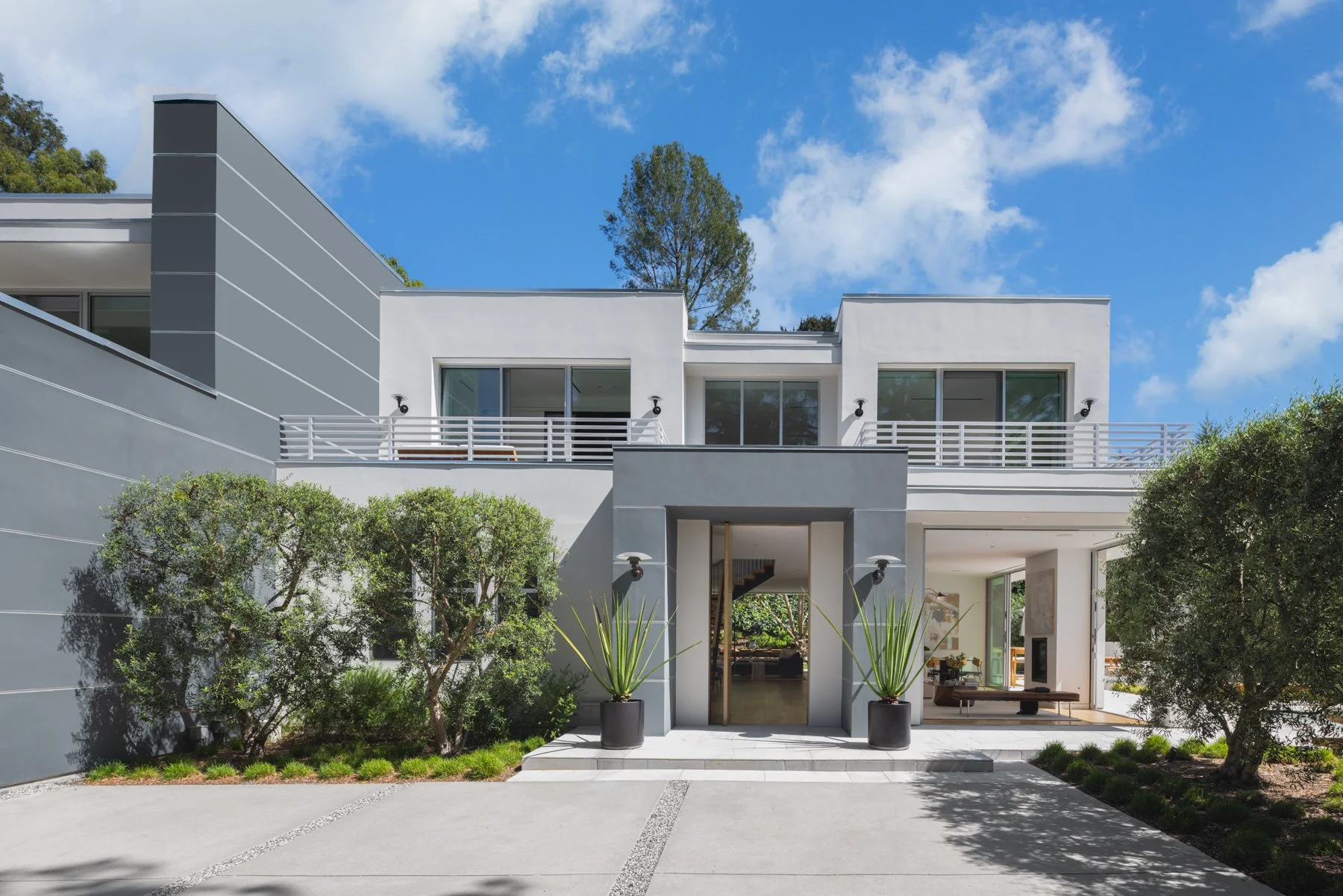 1 - Main Pic MLS-5.jpg