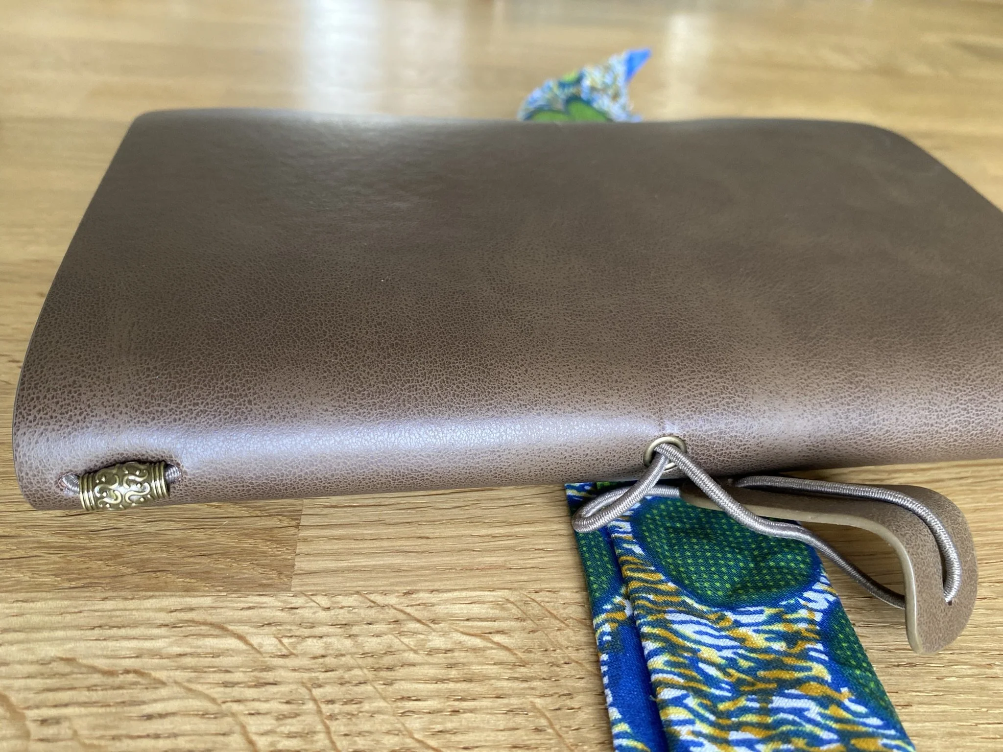 Les Couleurs du Paon - Carnet de Voyage Ethnique Chic - KEMBA 11.JPEG